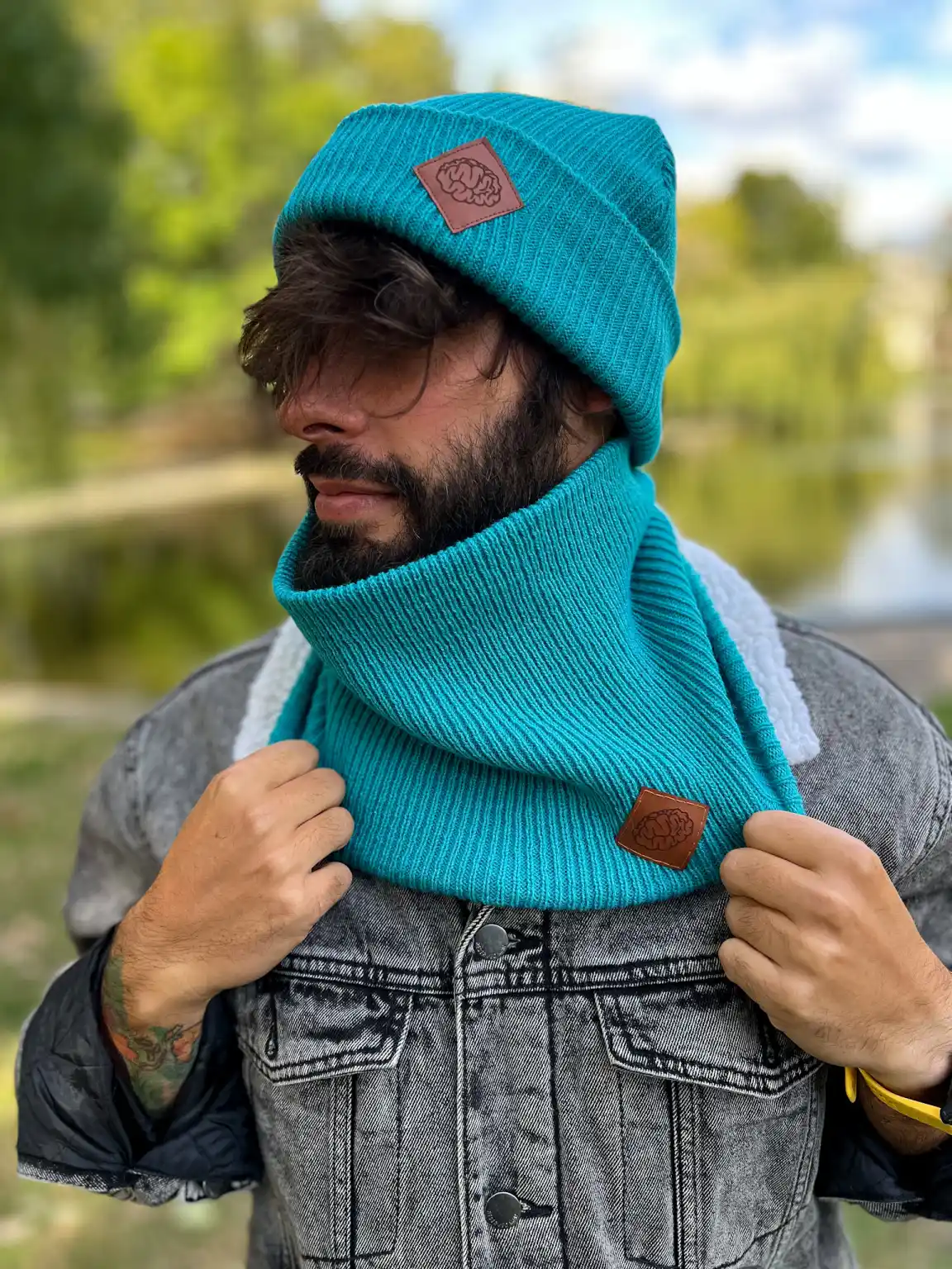 Męski zimowy BUFF logo ekoskórka "Turkus" 106 Modny komin kolorowy