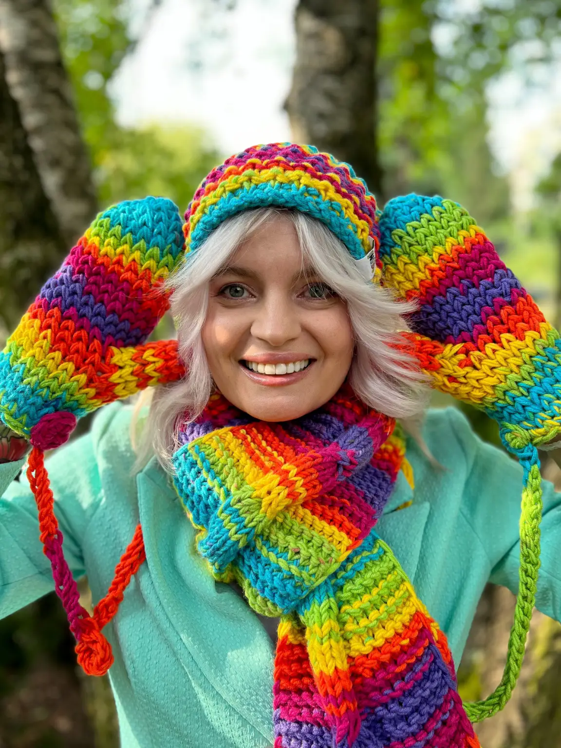 Kolorowe rękawiczki handmade ze sznureczkiem ,,Tęcza" 11 Super kolorowe rękawiczki wełniane