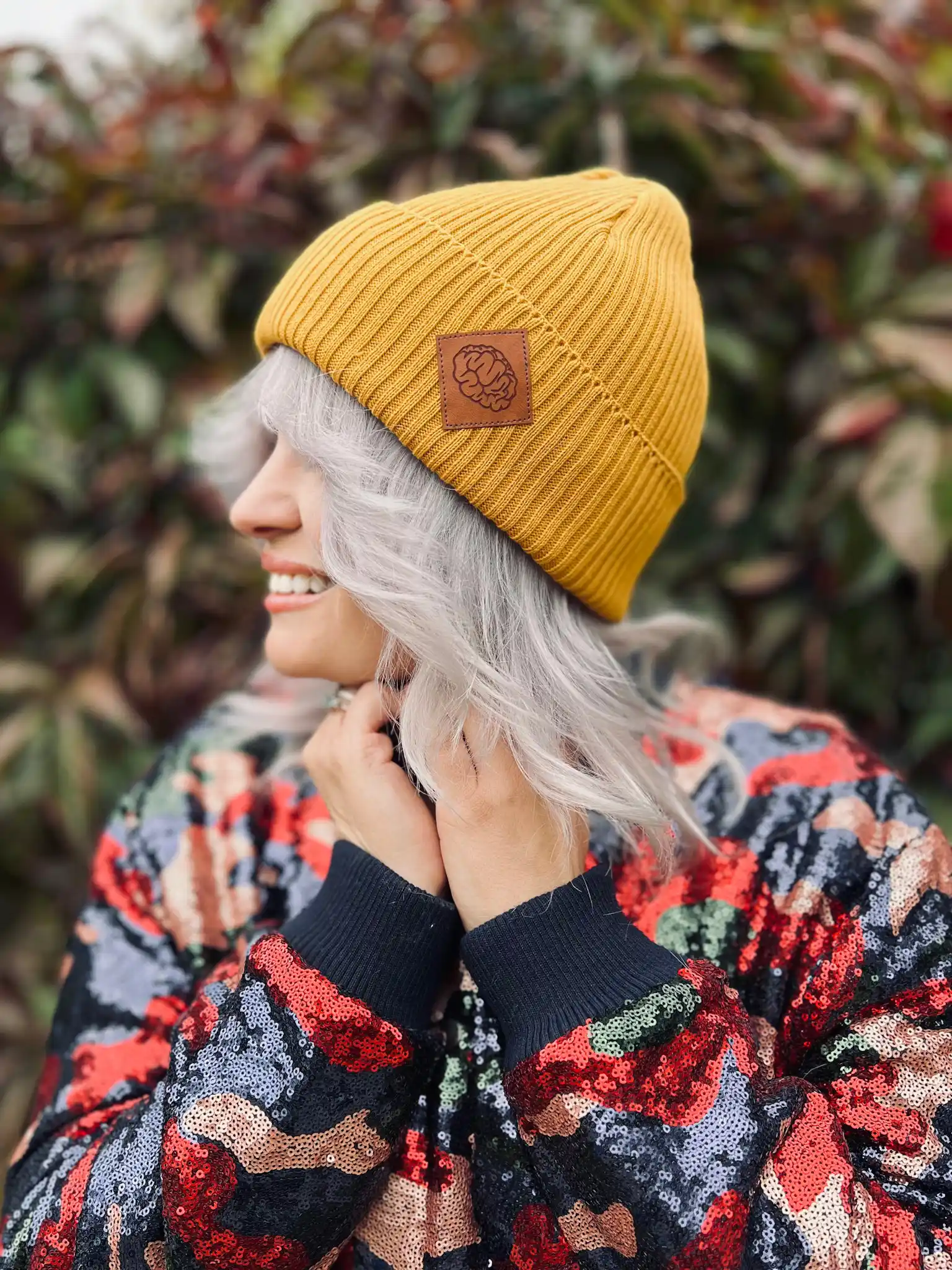 Bawełniana czapka beanie logo ekoskórka "Miodowa musztarda" 118 bawelniana beanie w kolorze musztardowym