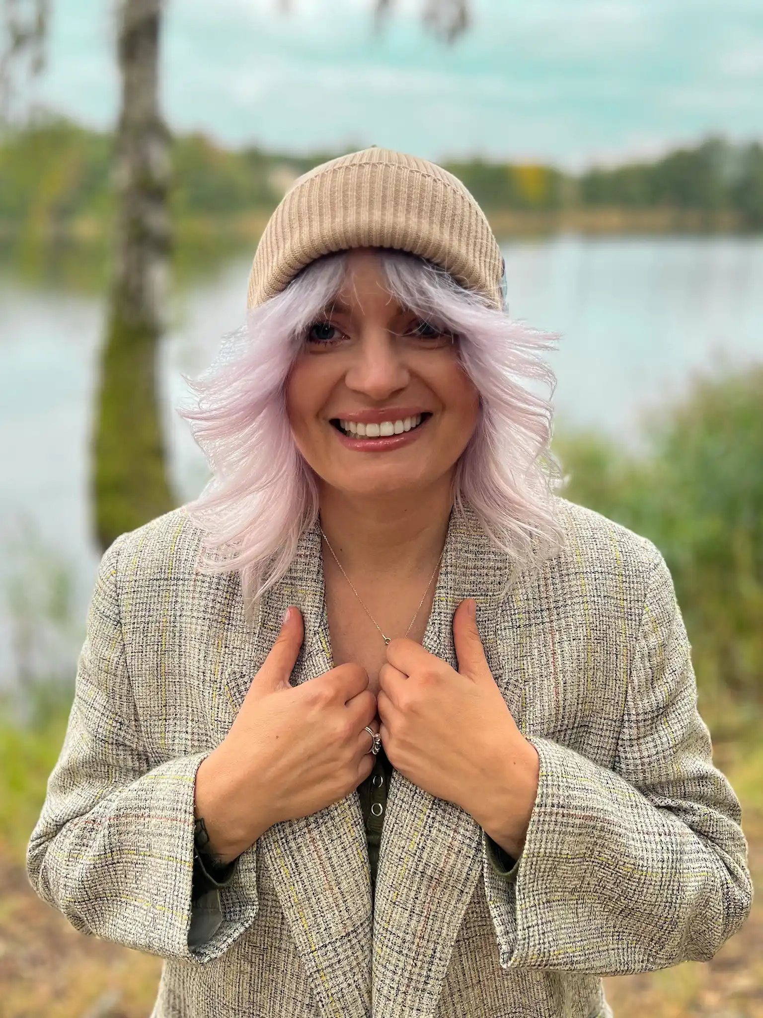Czapka beanie z bawełny logo kolorowe "Beżowa" 34 bawelniana jasna czapka beanie 1