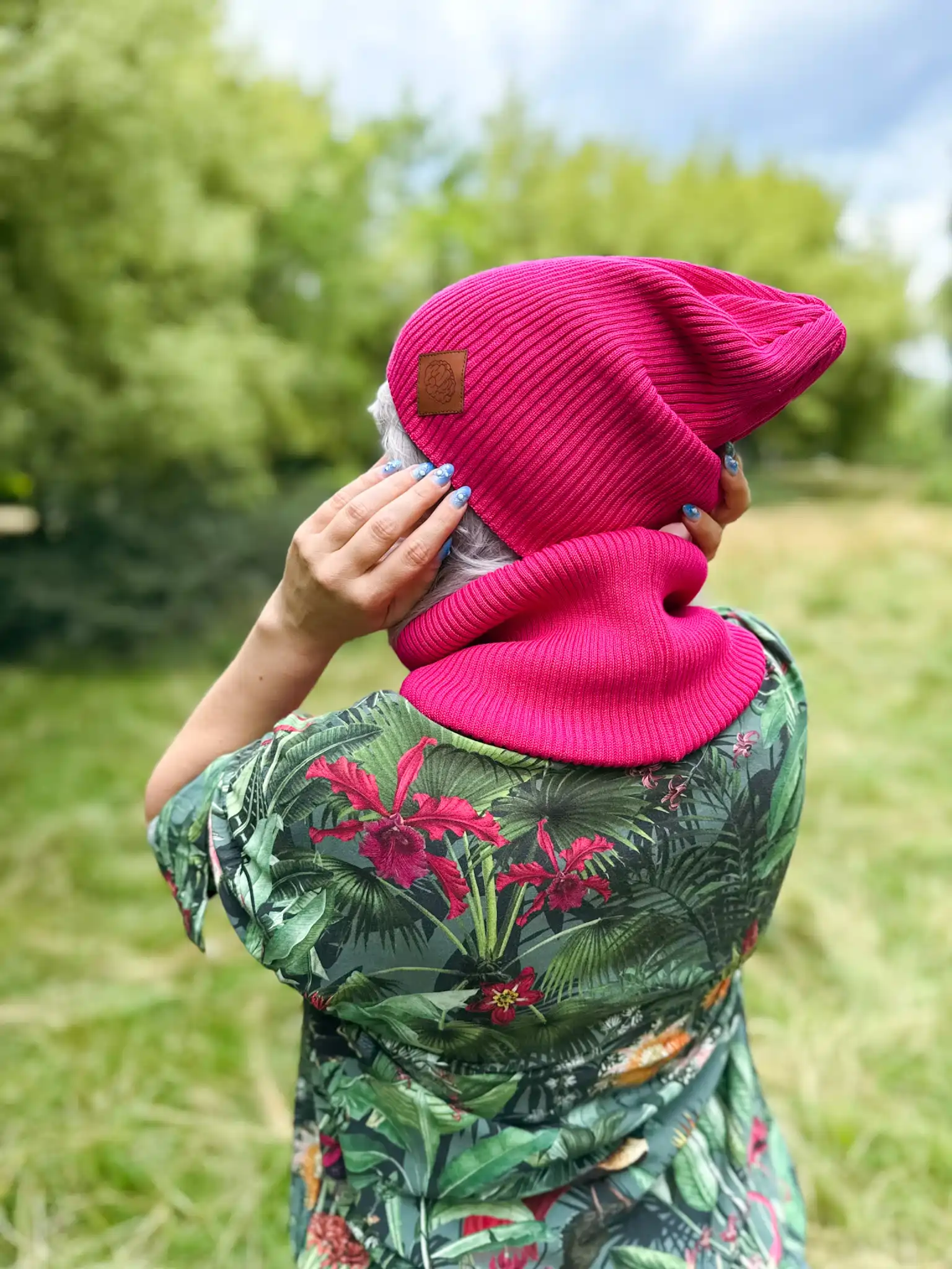 Bawełniana czapka jesienna logo ekoskórka "Malina" 208 bawelniana malinowa czapka