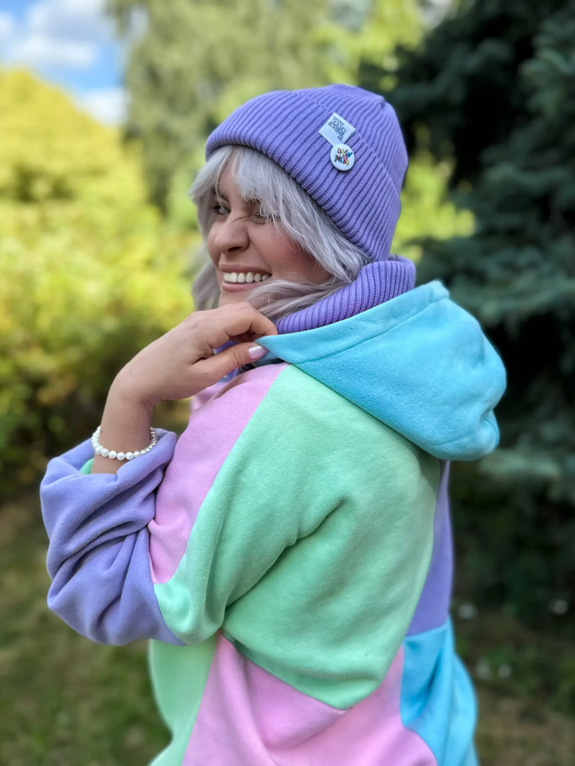 Czapka beanie z bawełny logo kolorowe "Jasny fiolet" 23 bawelniany komin damski scaled 1