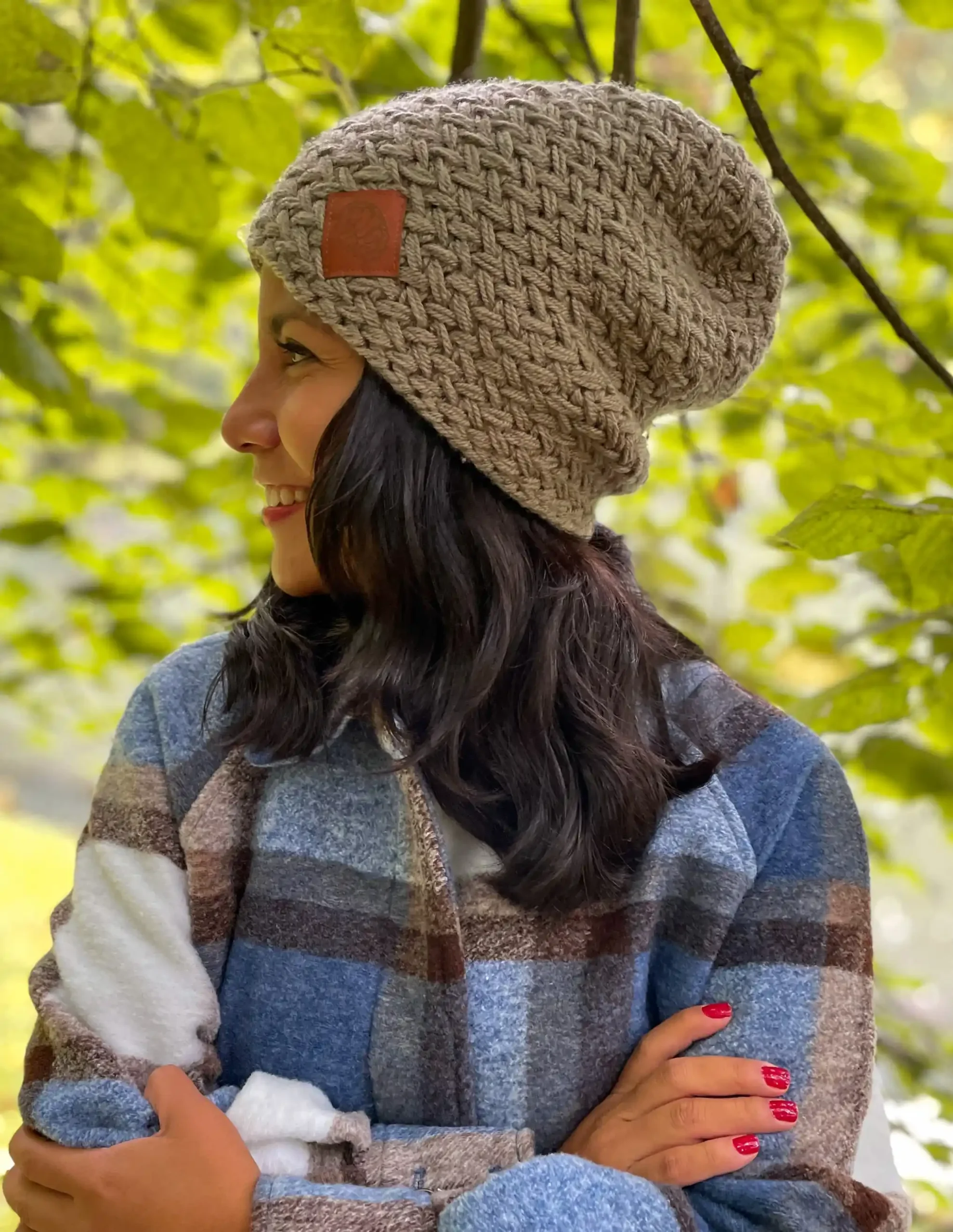 Czapka ręcznie robiona EXPLORER "Ciemny beż" 114 beanie slouchy beige bezowa czapka 1 scaled 1