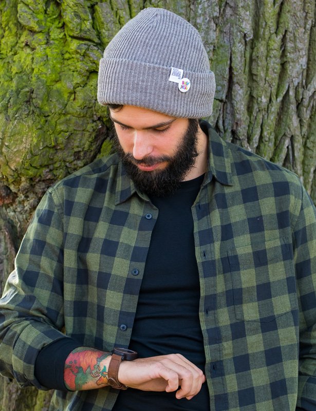 Męska czapka slouchy logo kolorowe "Ciemny beż" 40 bezowa beanie meska wywijana brain inside jesienna