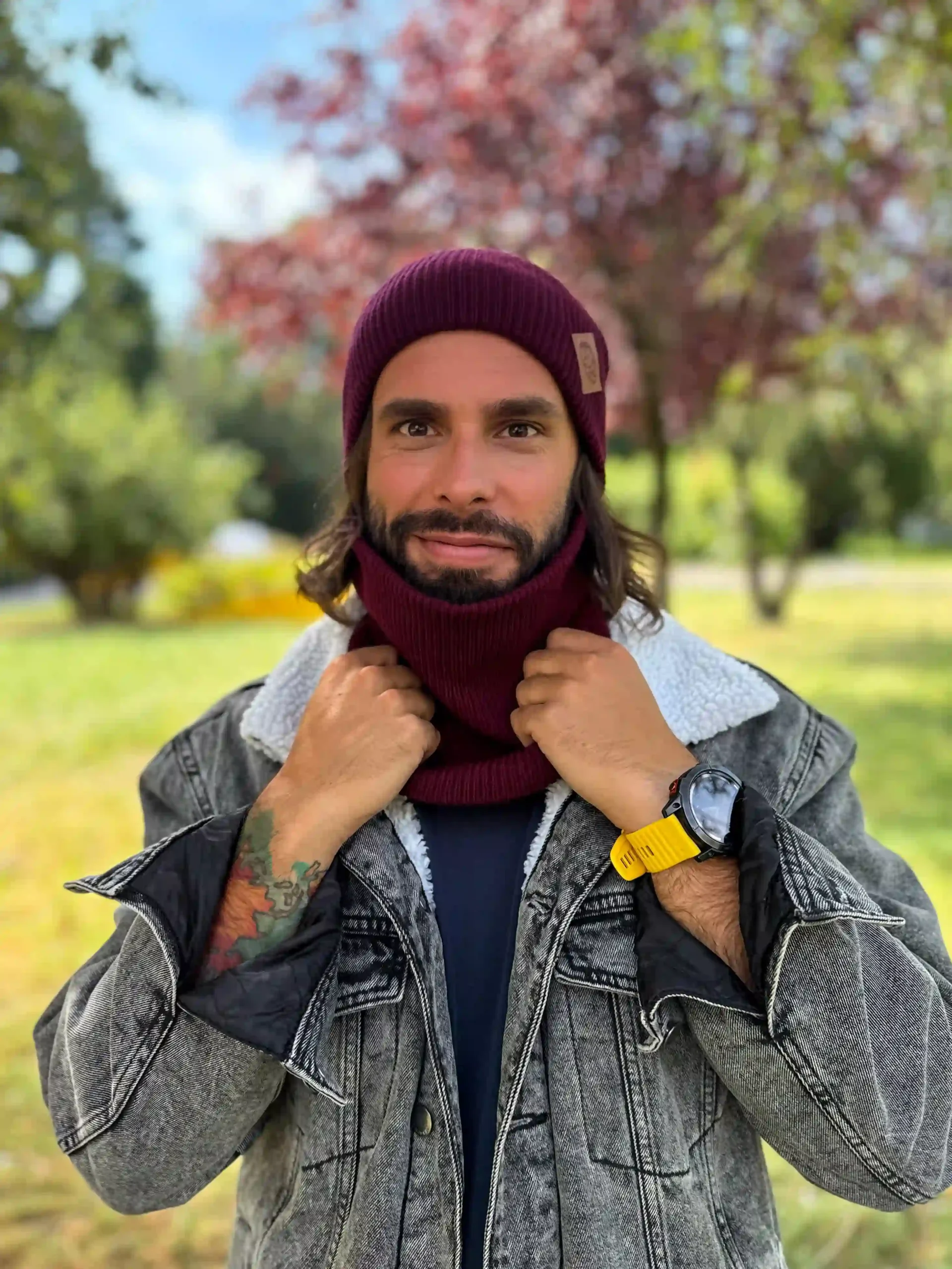 Męska czapka long logo ekoskórka "Bordo" 80 bordowa beanie scaled 1