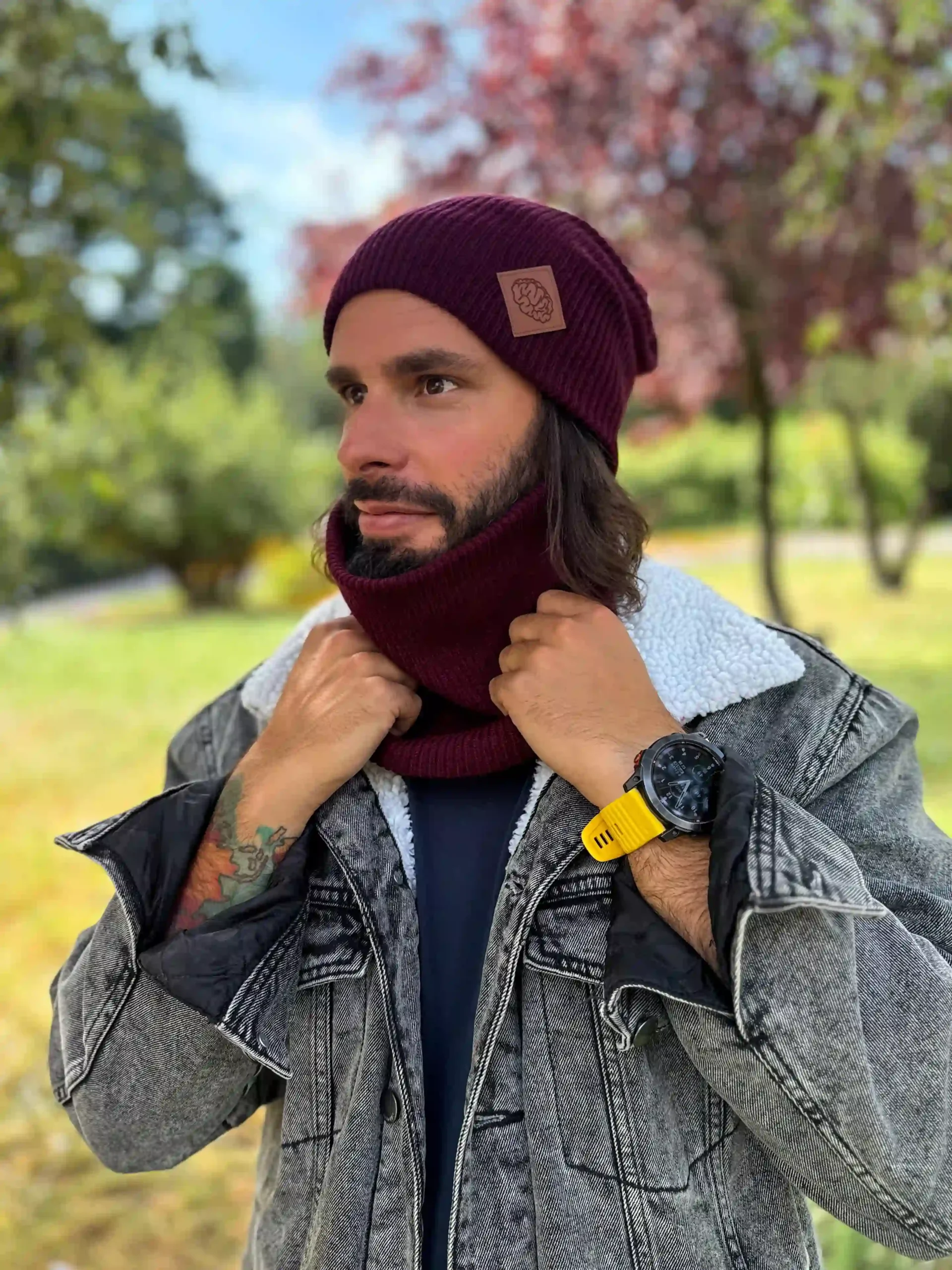 Męska czapka long logo ekoskórka "Bordo" 78 bordowa czapka meska zimowa scaled 1