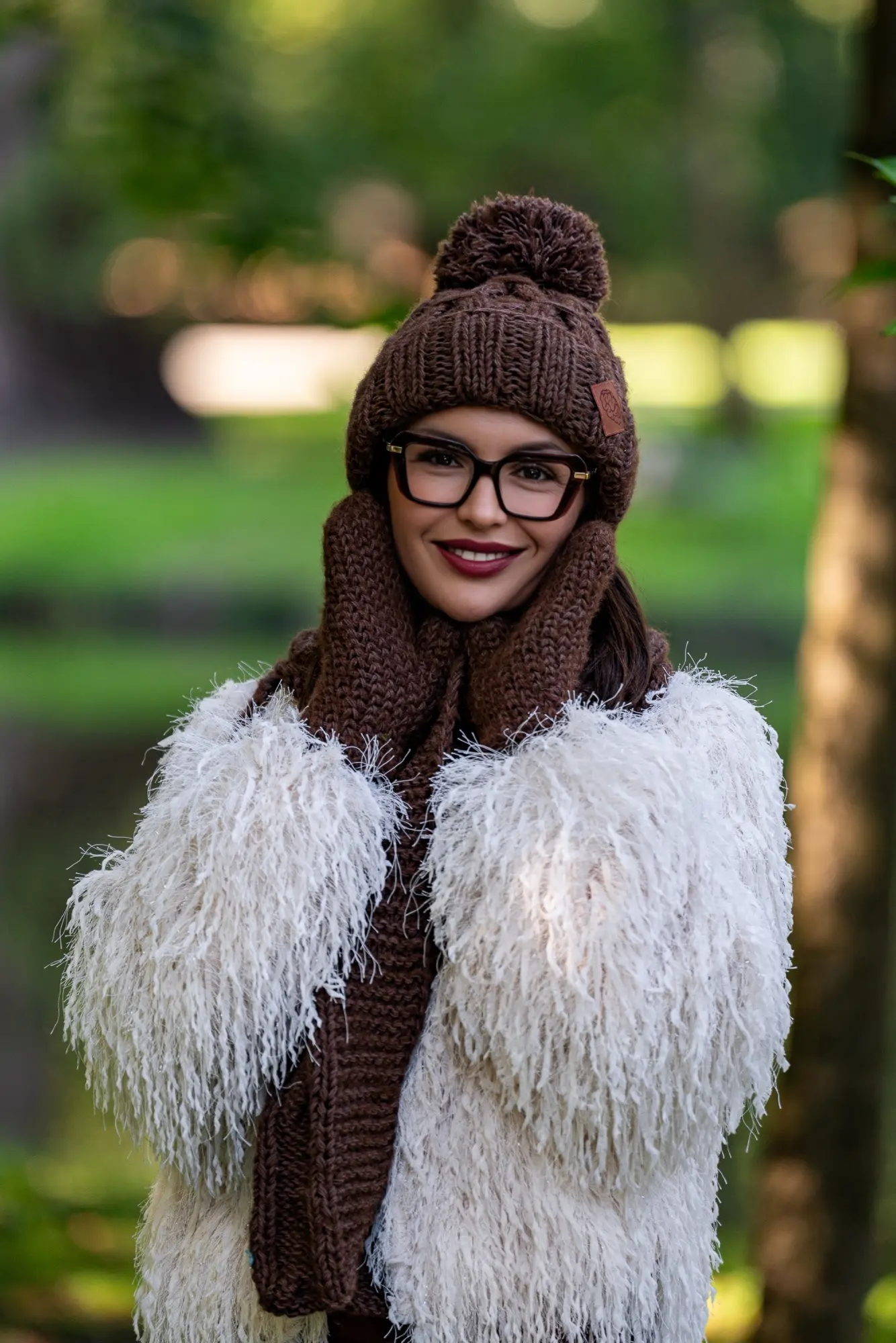 Rękawiczki MERINO "Brąz" 207 brazowa czapka z pompnem damska