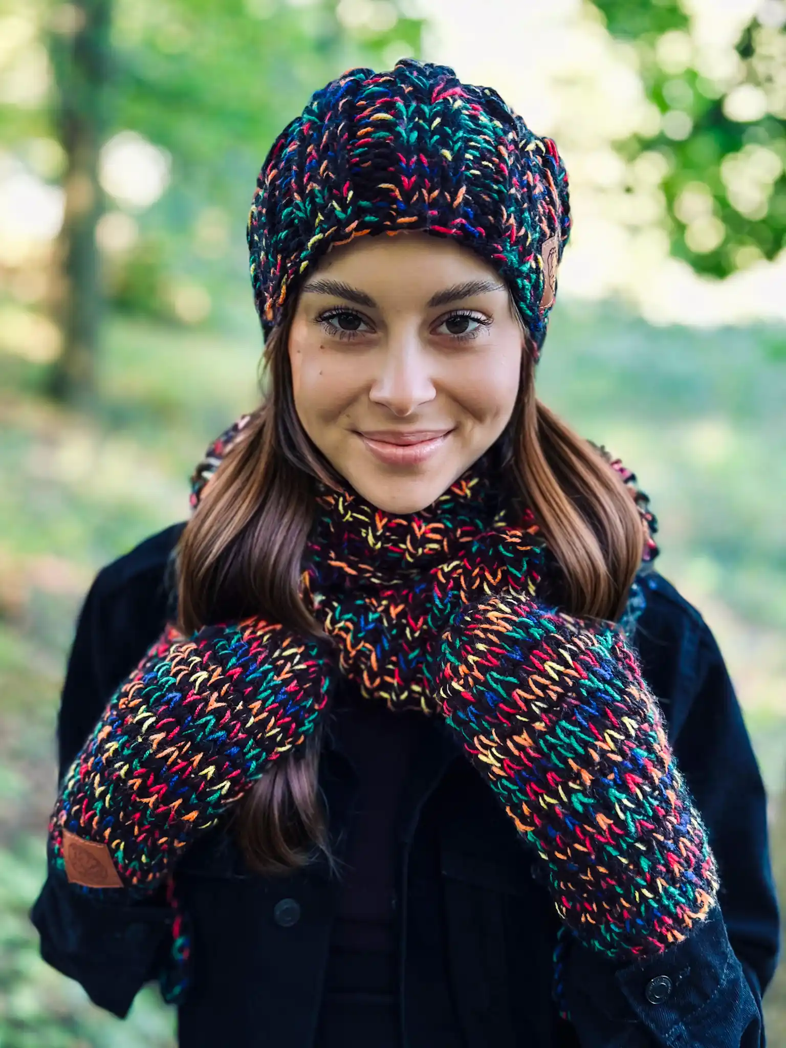 Komin MERINO 66% "Czarne czerwienie" 111 cieply zimowy komin z domieszka welny