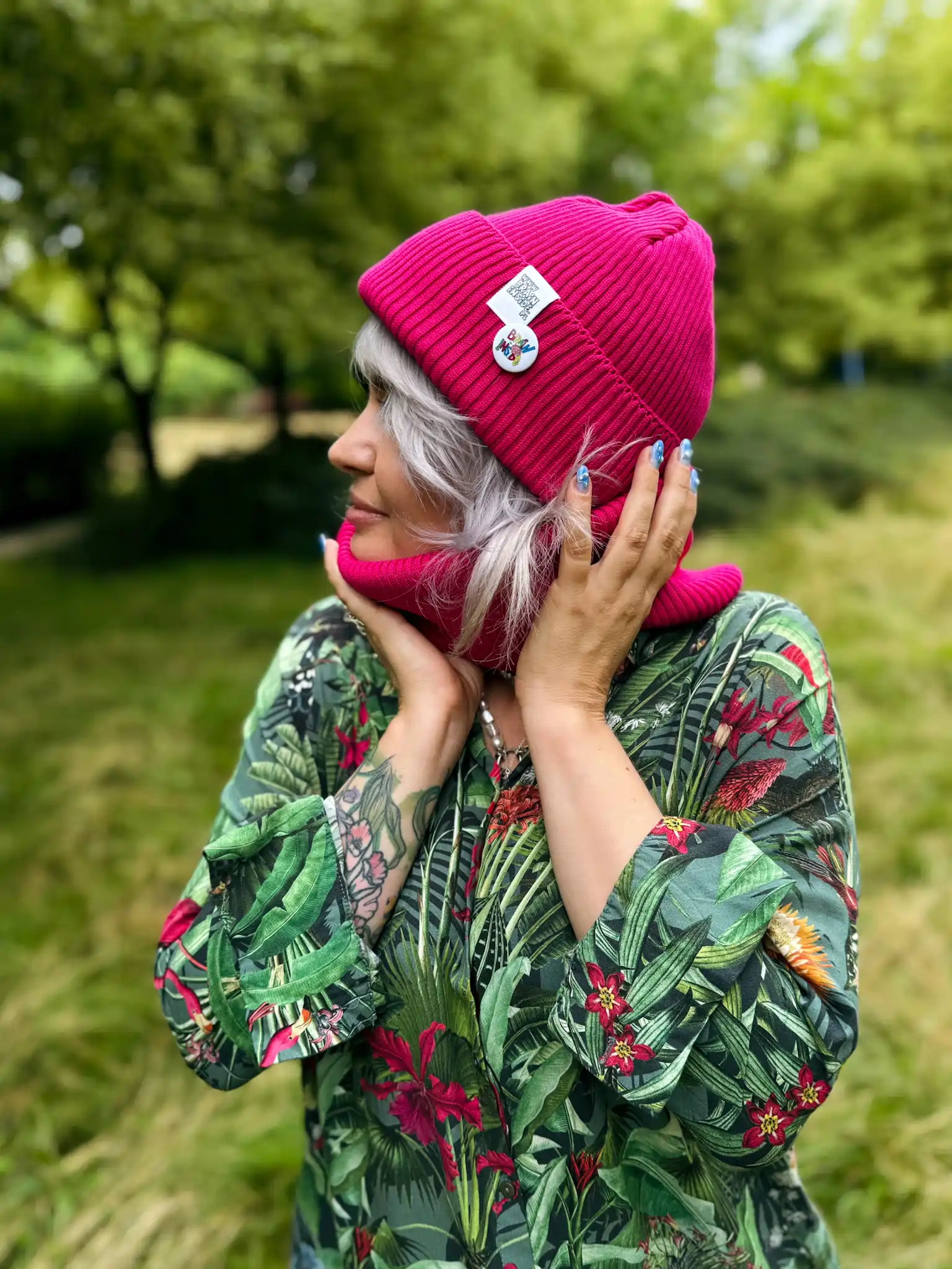 Czapka beanie z bawełny logo kolorowe "Malina" 85 czapka beanie neon roz