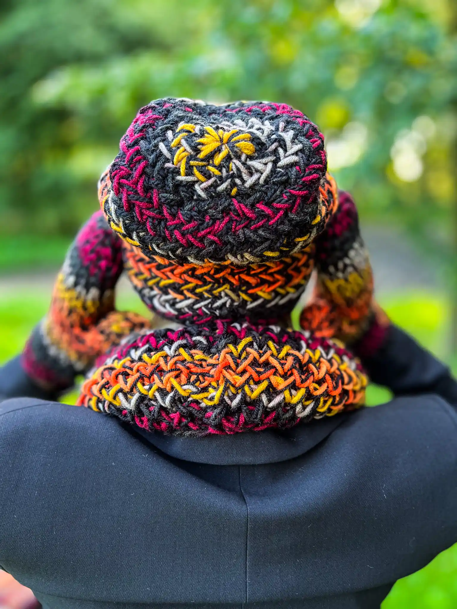 Ciepła czapka MERINO 50% ,,Ciemna jesień" EXPLORER 135 czapka luzna
