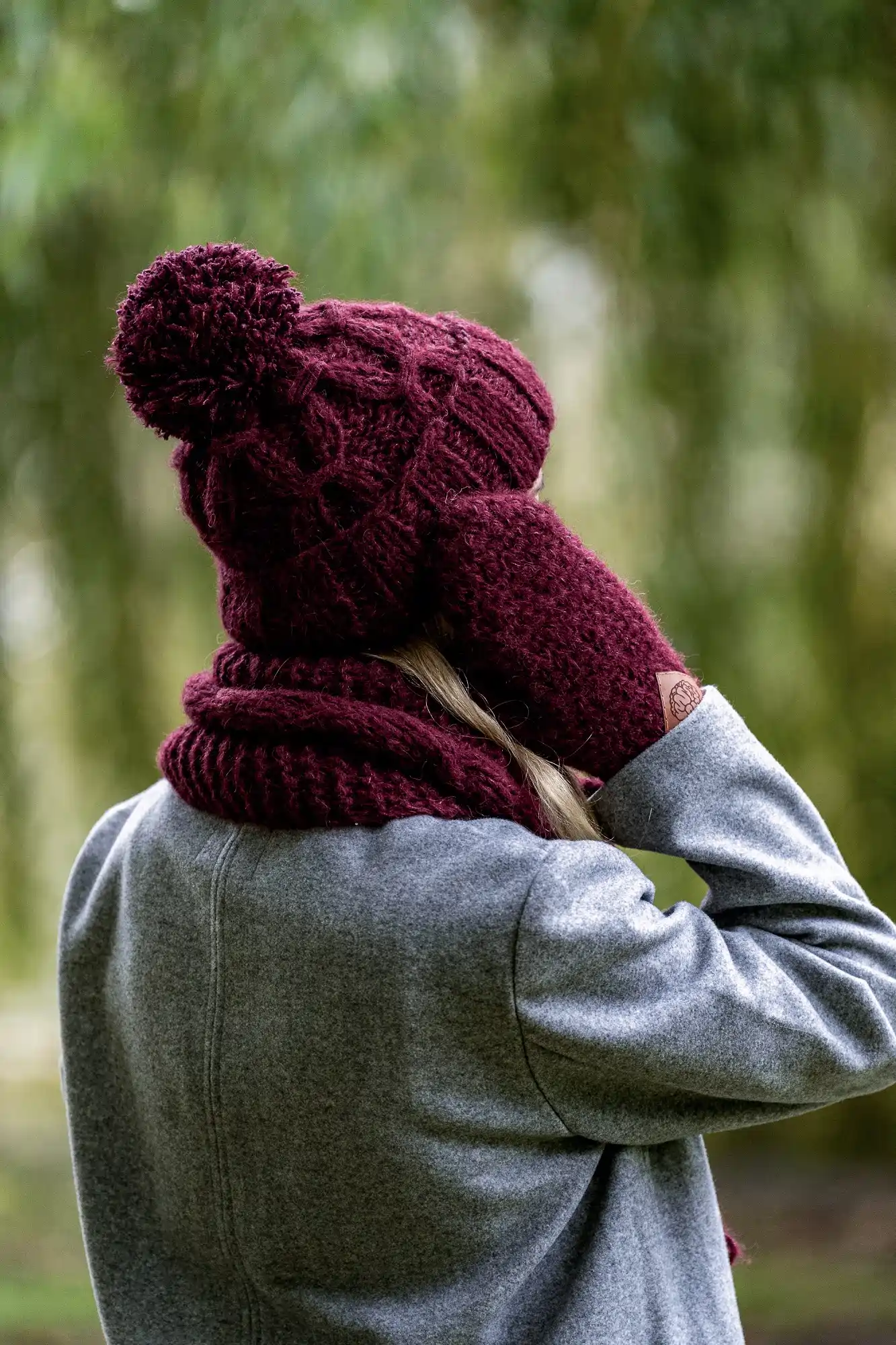 Czapka MERINO Euforia "Bordo" 74 czapka merino z duzym pomponem 2