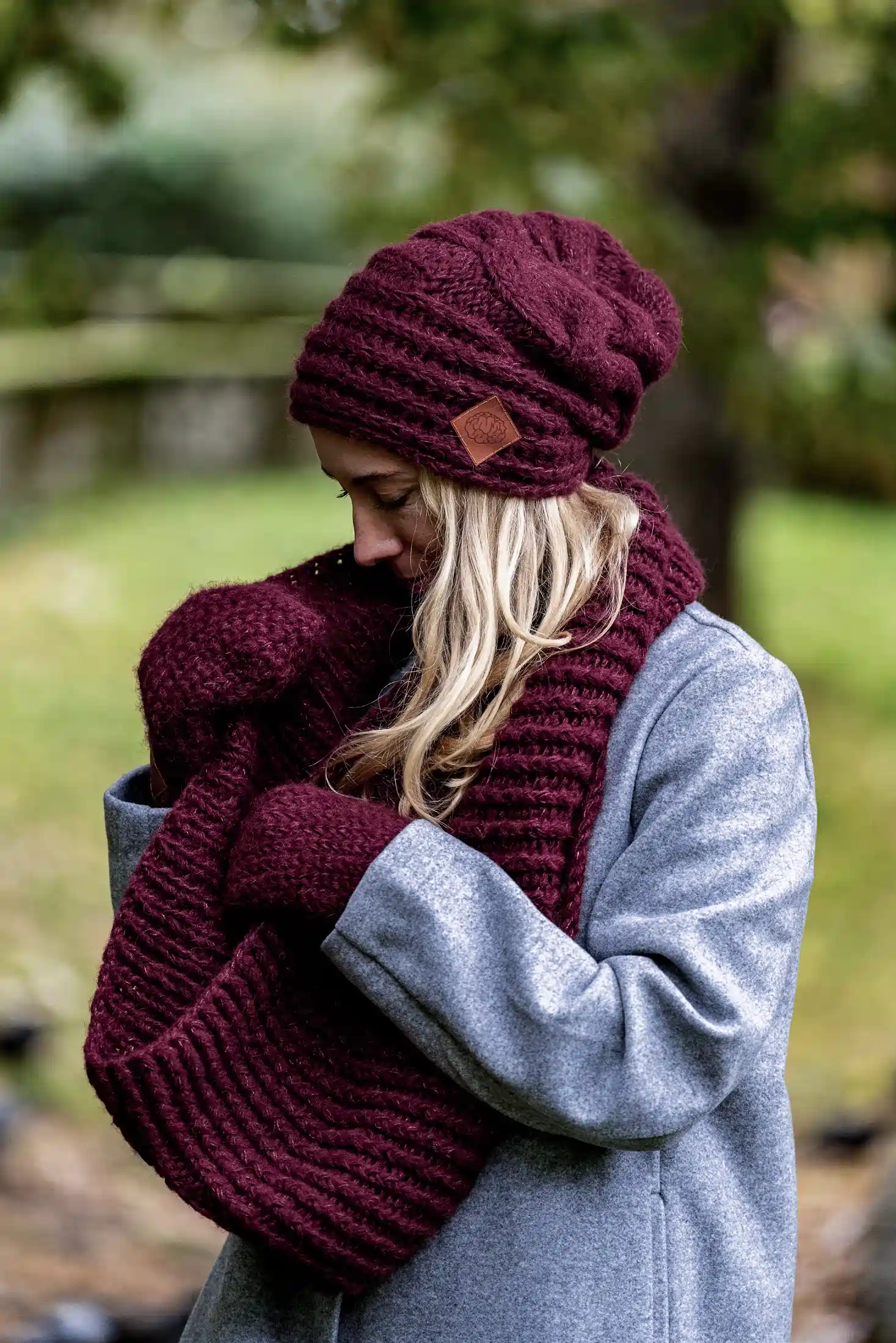 Komin MERINO "Bordo" 151 czapka nieugniatajaca fryzury