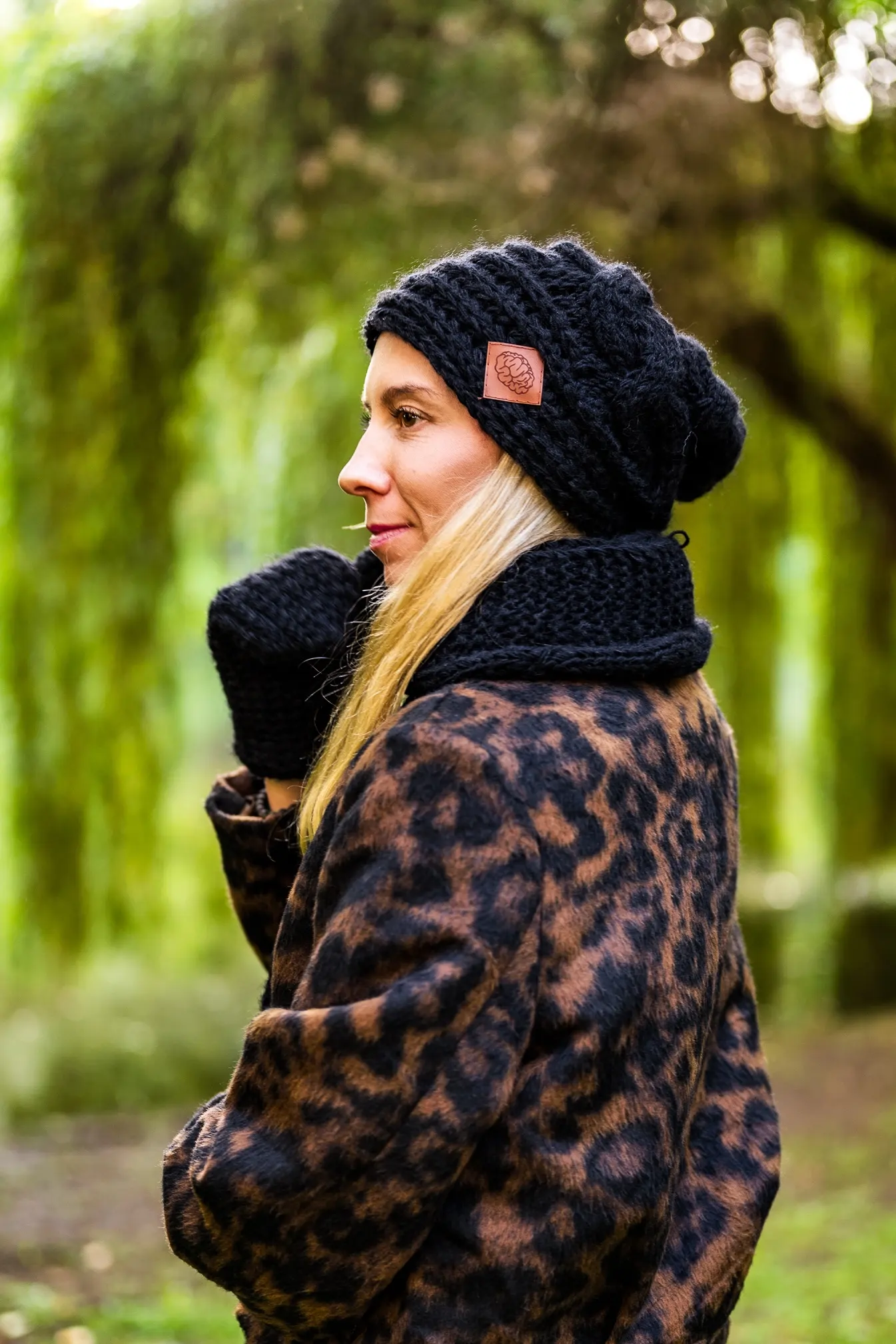 Czapka MERINO This is it "Czarny" 182 czapka nieugniatajaca wlosow merino