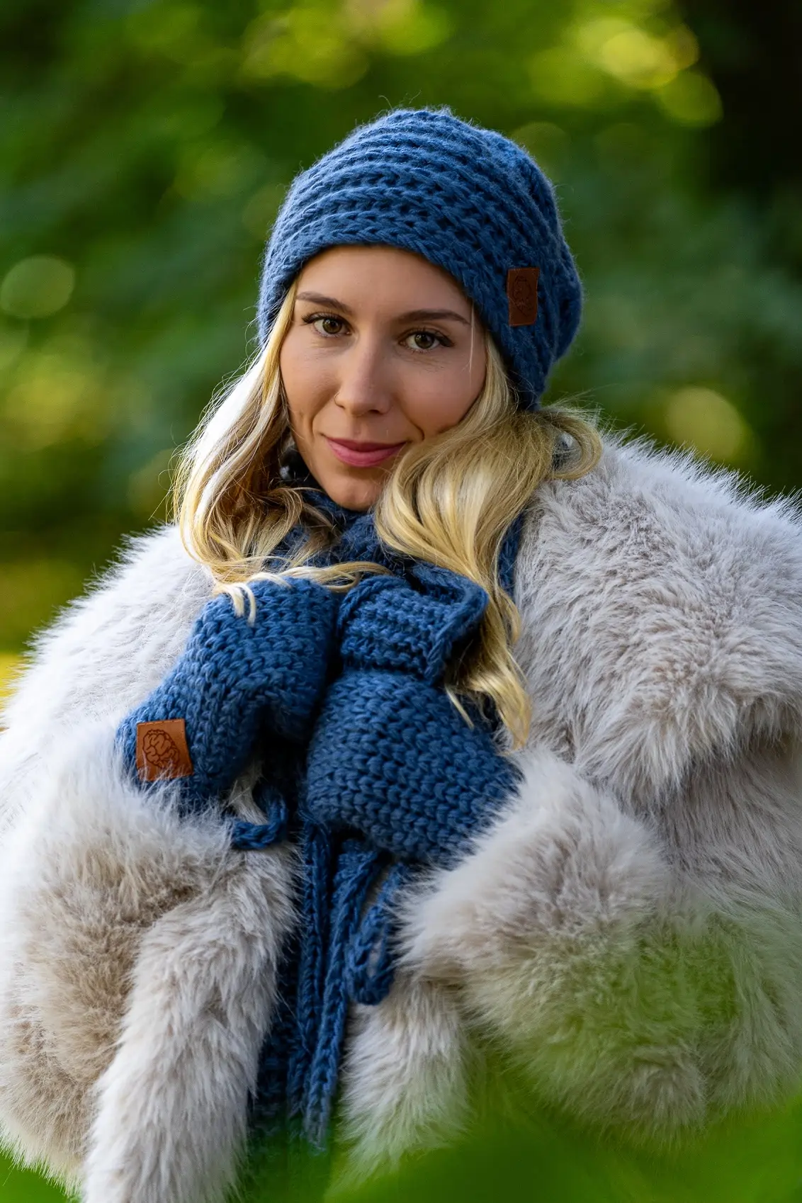 Rękawiczki MERINO "Ciemny niebieski" 214 czapka zimowa oversize merino
