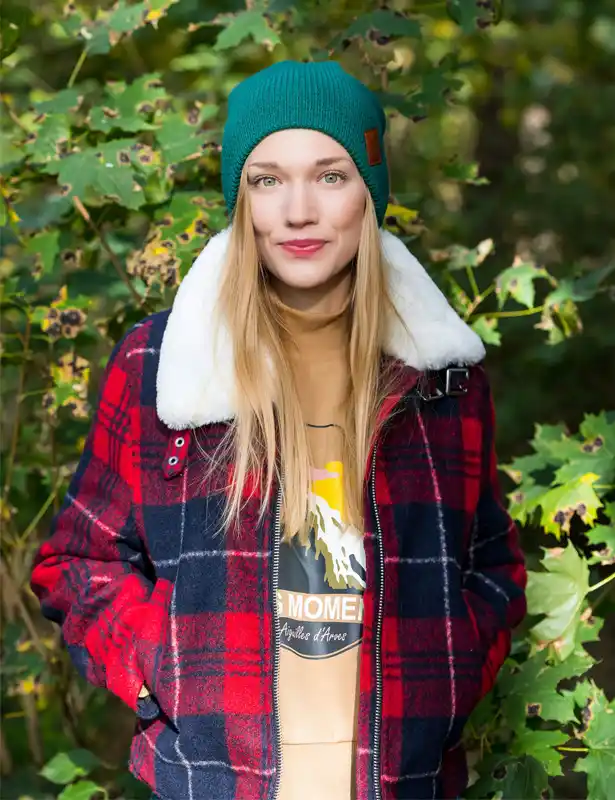Czapka beanie logo ekoskórka "Zielony" 23 damska czapka jesienna w kolorze zielonym brain inside