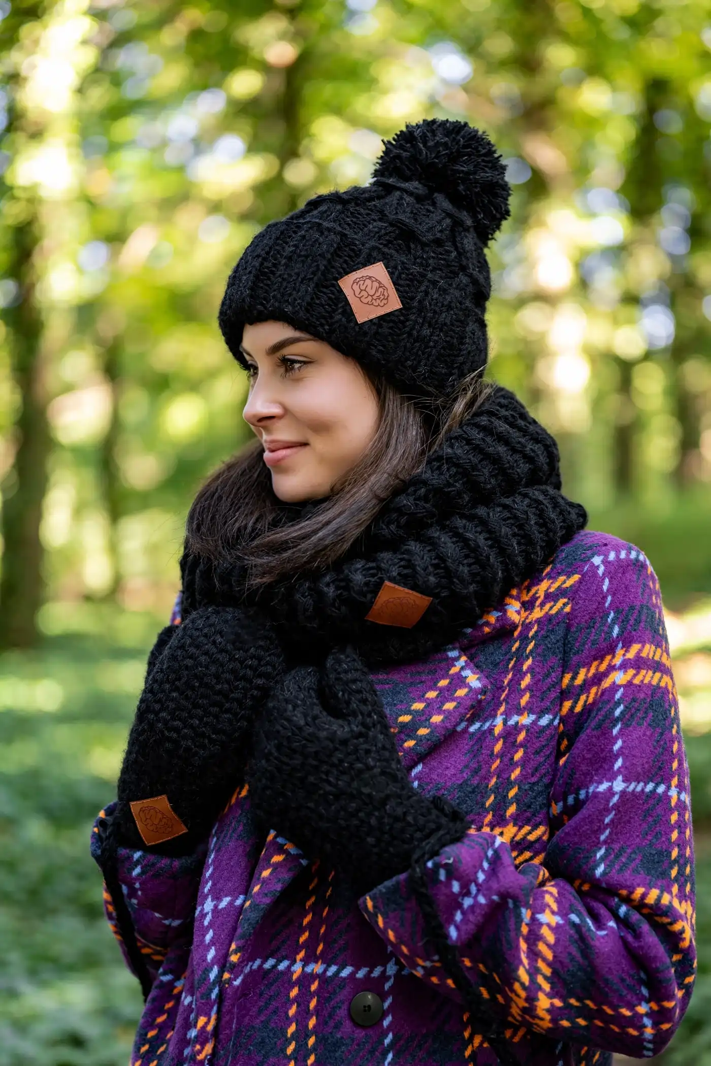 Czapka MERINO Euforia "Czarny" 136 damski komin merino czarny
