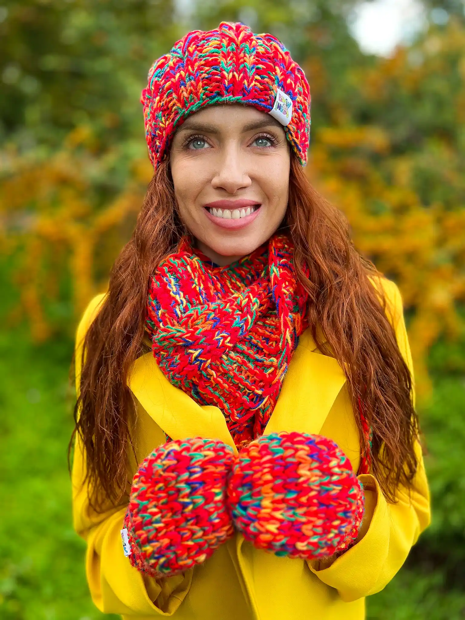 Czapka na zimę SMILE MERINO 50% ,,Czerwienie" 34 dluga czerwona czapka ocieplana polarem
