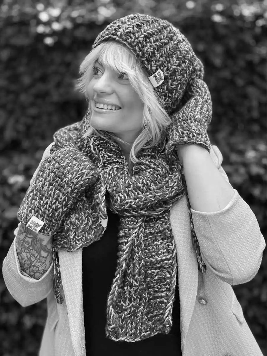 Szalik zimowy w moich kolorach 27 długi szal wiązany handmade