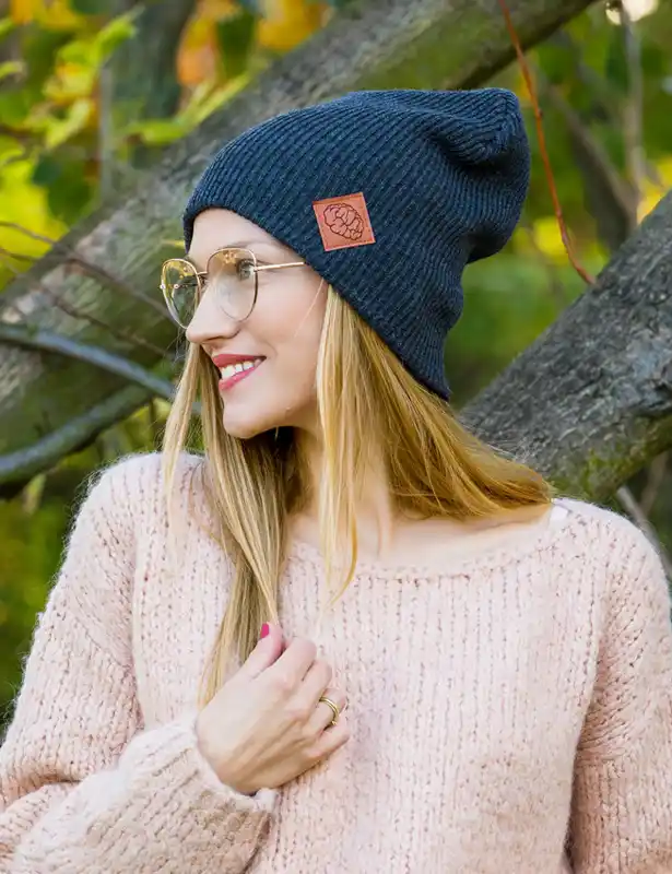 Czapka long logo ekoskórka "Ciemny szary" 135 glowne 2 13