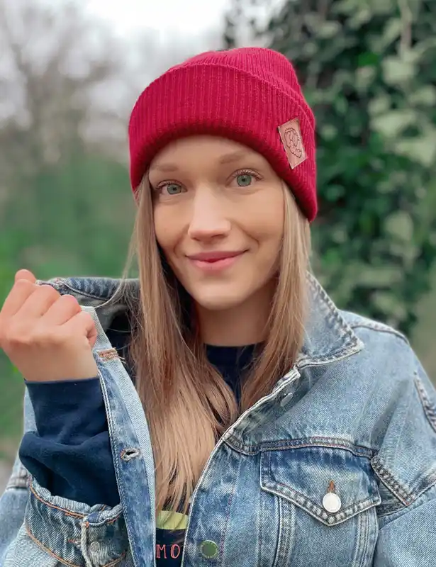 Czapka beanie logo ekoskórka "Czerwony" 29 glowne 20