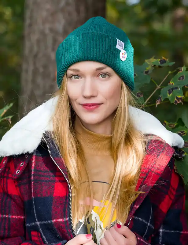 Czapka wywijana logo kolorowe "Zielony" 41 butelkowa czapka oversize