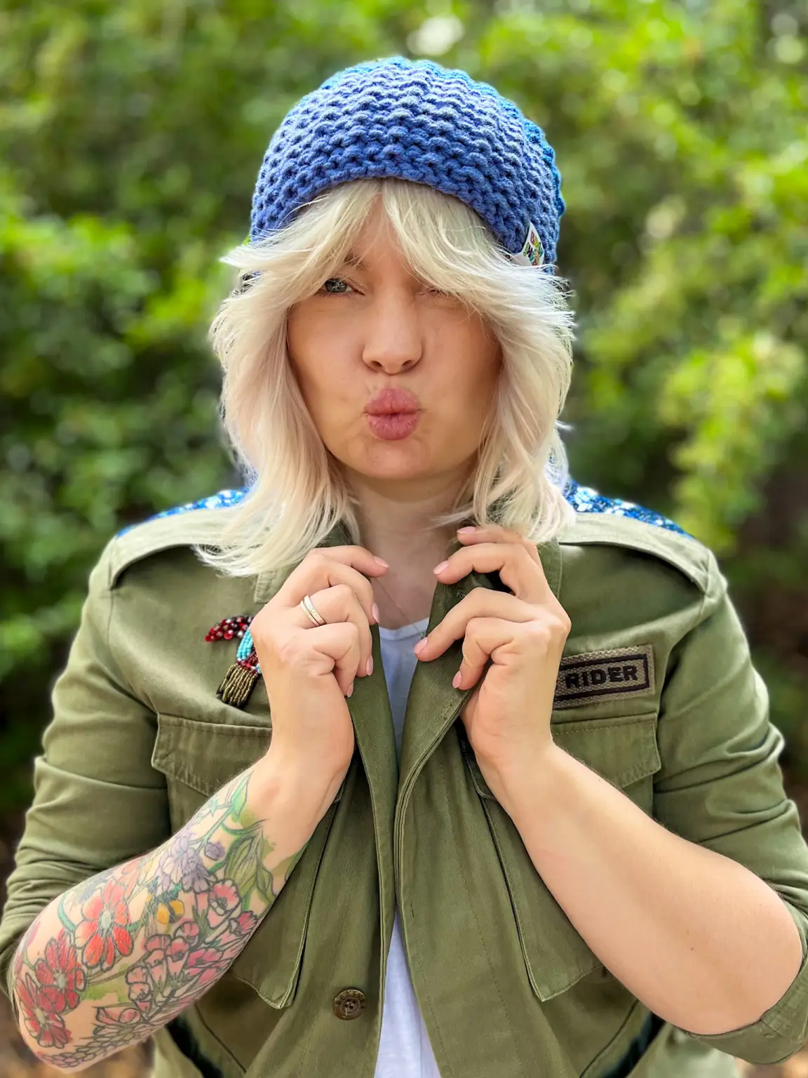 Czapka zimowa bez pompona NEVERLAND "Niebieskie paski" 37 jak zrobić czapkę na drutach