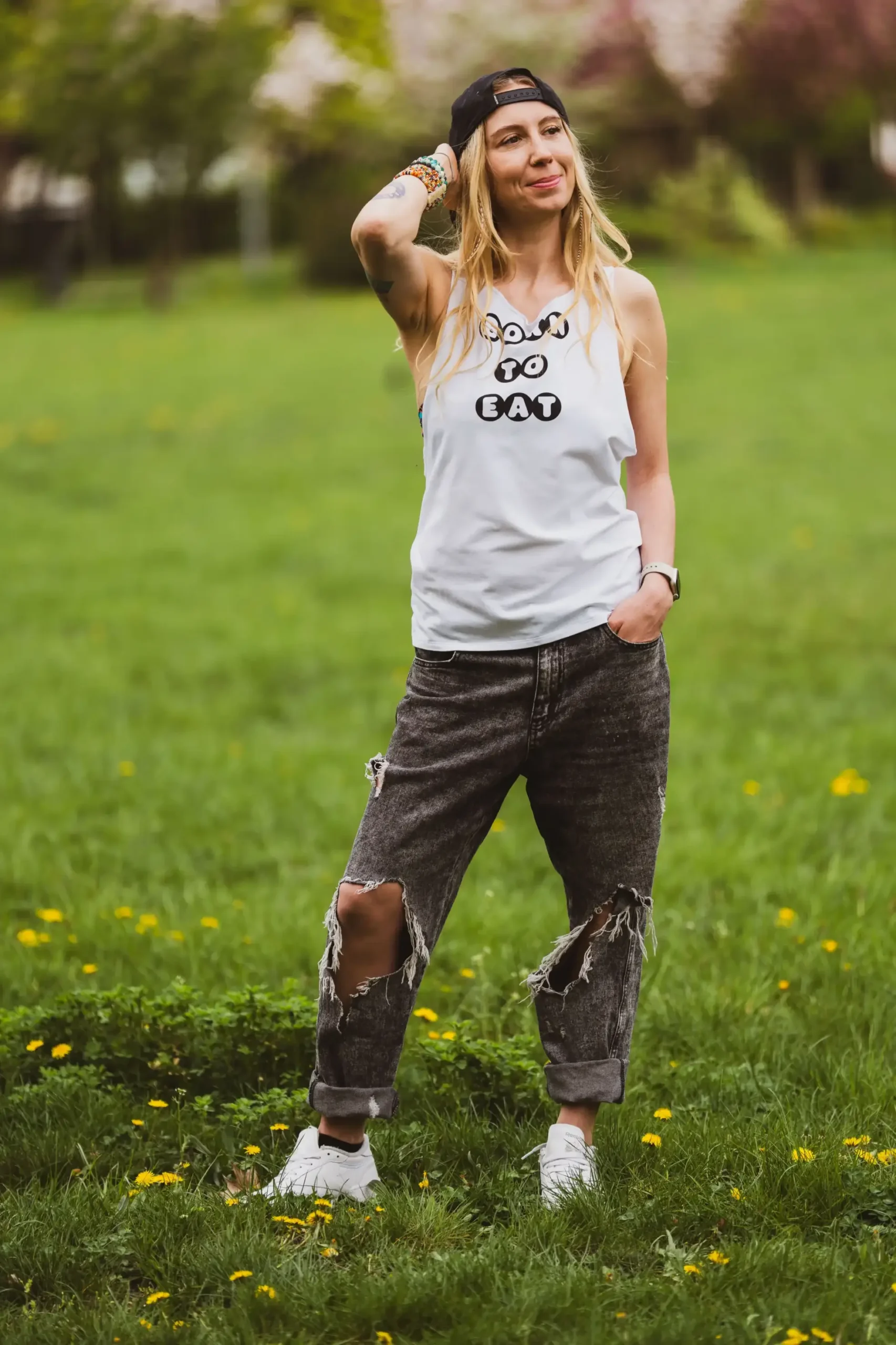 Tank top bawełniany z napisem Born to eat 3 kobiecy tank top scaled 1