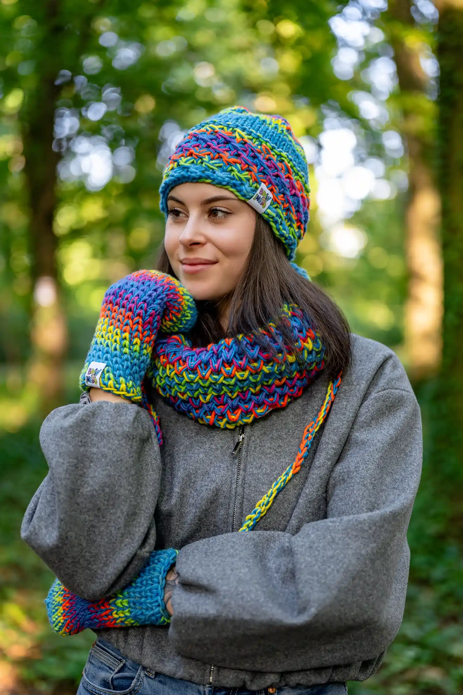 Mały komin MERINO 50% "Tęcza błękit" 40 kolorowa czapka z polarem