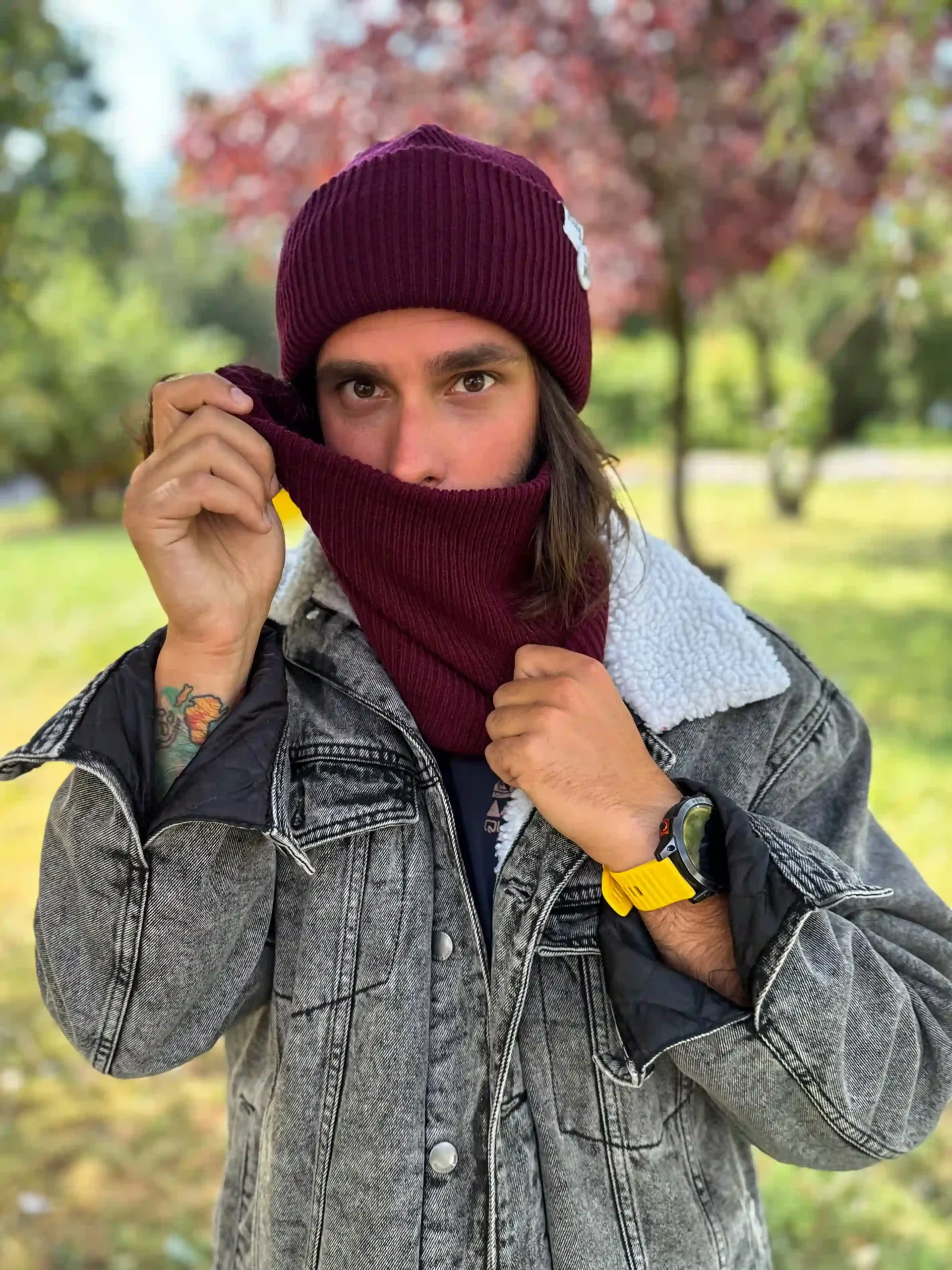 Męska czapka wywijana logo kolorowe "Bordo" 9 komin jesienny bordo scaled 1