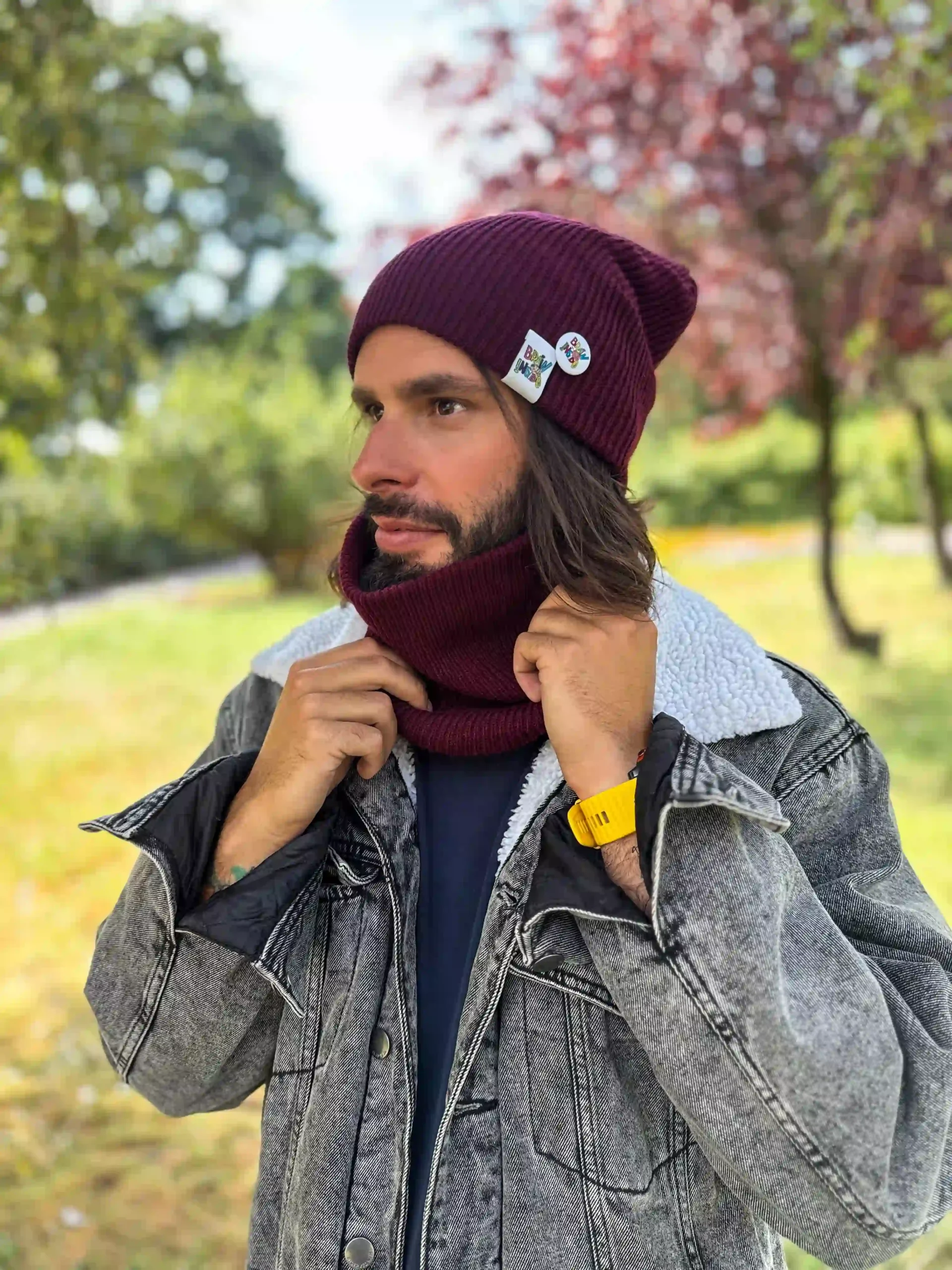 Męska czapka slouchy logo kolorowe "Bordo" 70 luźna czapka bordo męska