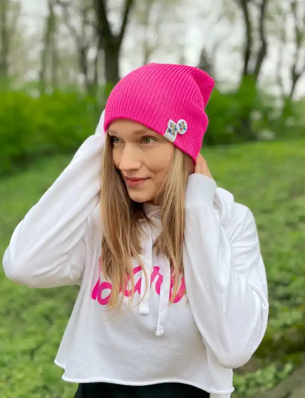 Czapka wywijana logo kolorowe "Neonowy różowy" 21 neonowy rozowy beanie czapka Brain Inside