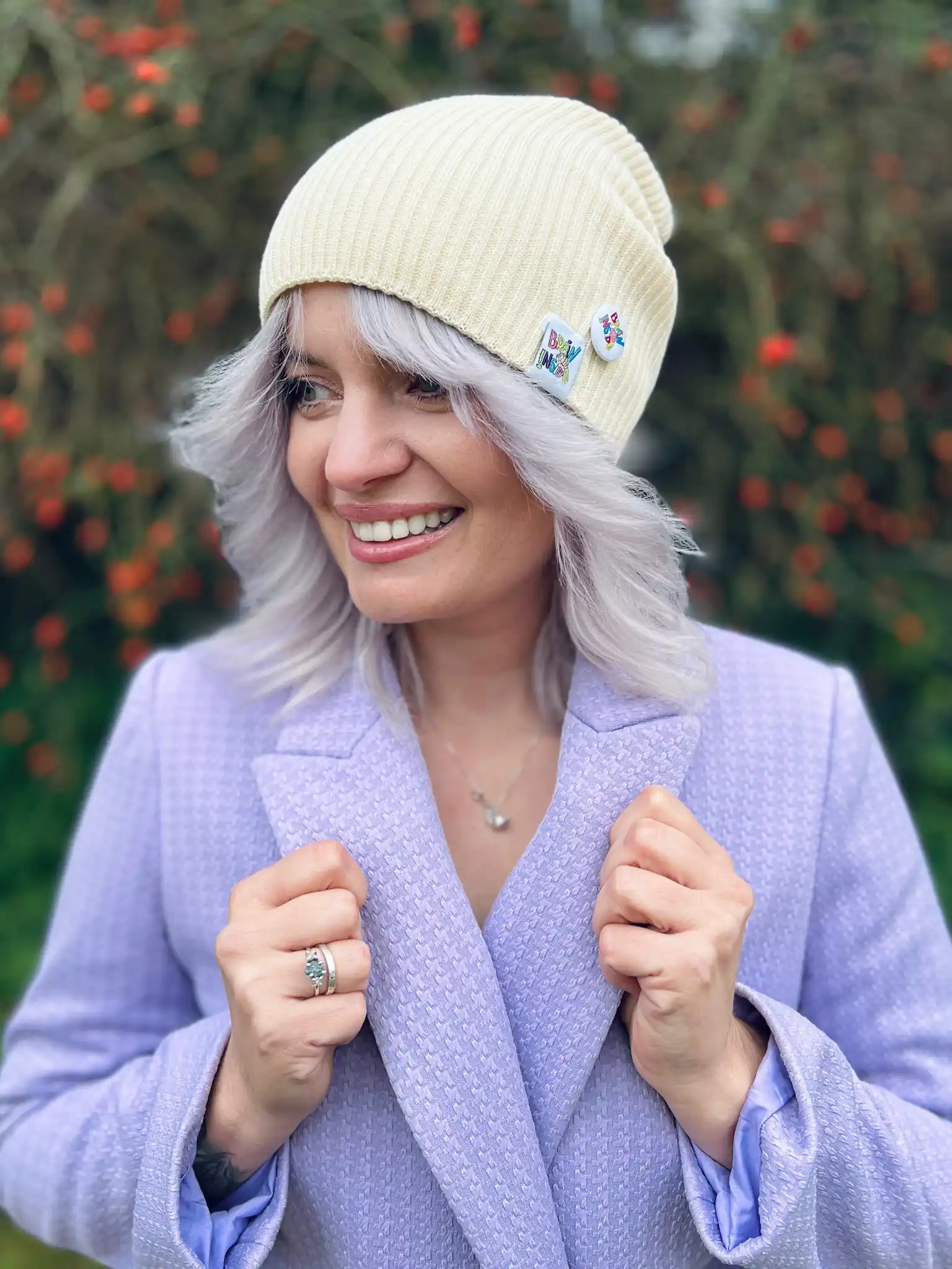 Czapka beanie z bawełny logo kolorowe "Ecru" 188 pomysl na prezent wigilijny