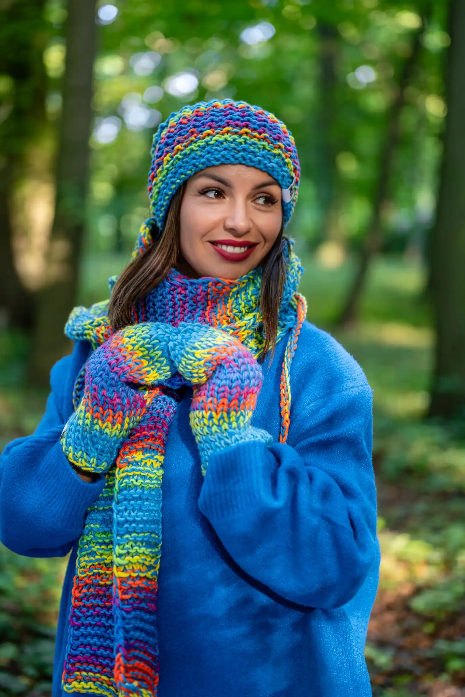 Czapka MERINO 50% ,,Tęcza błękit" NEVERLAND 110 producent rekawiczek