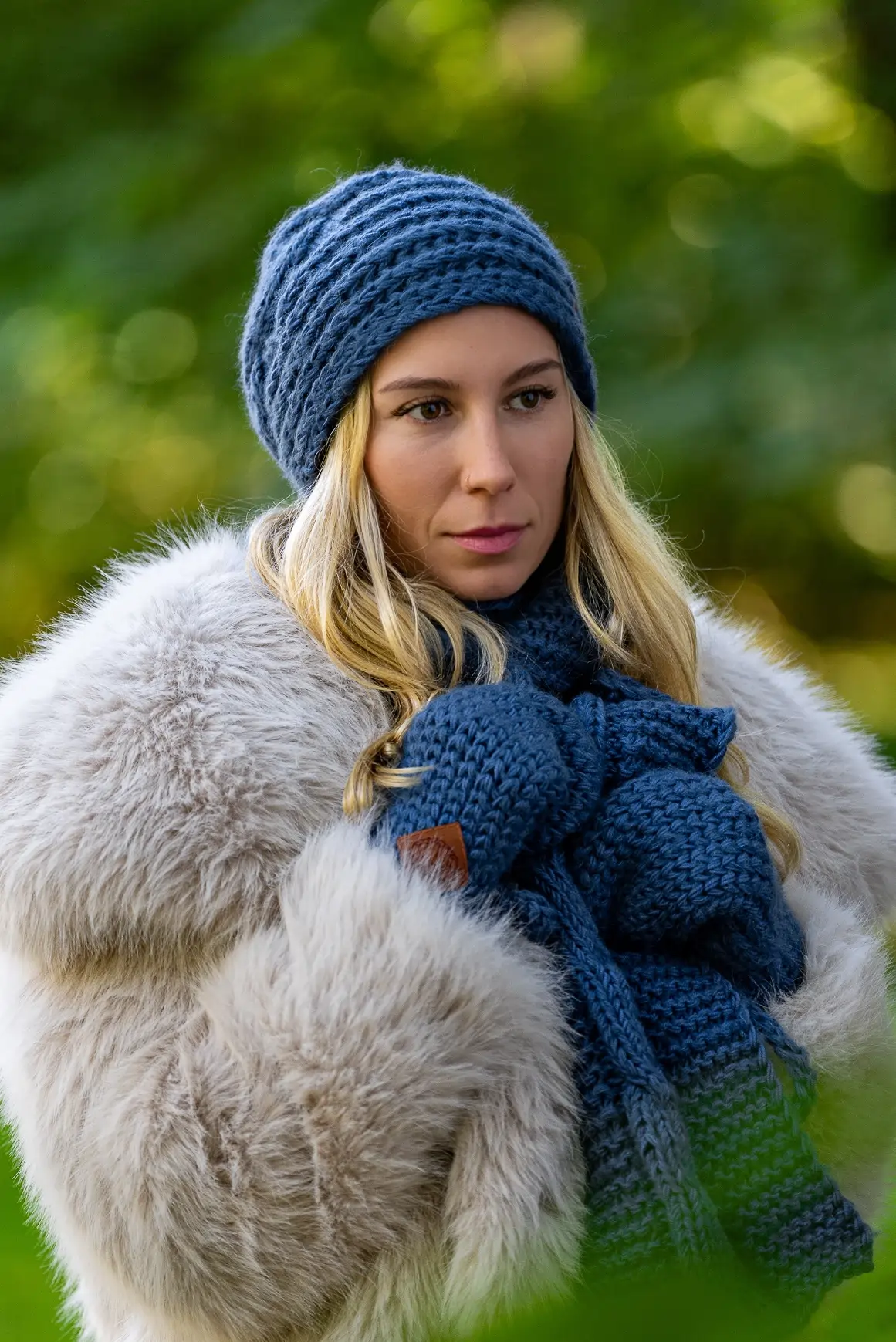 Czapka MERINO This is it "Ciemny niebieski" 174 rękawiczki merino niebieskie