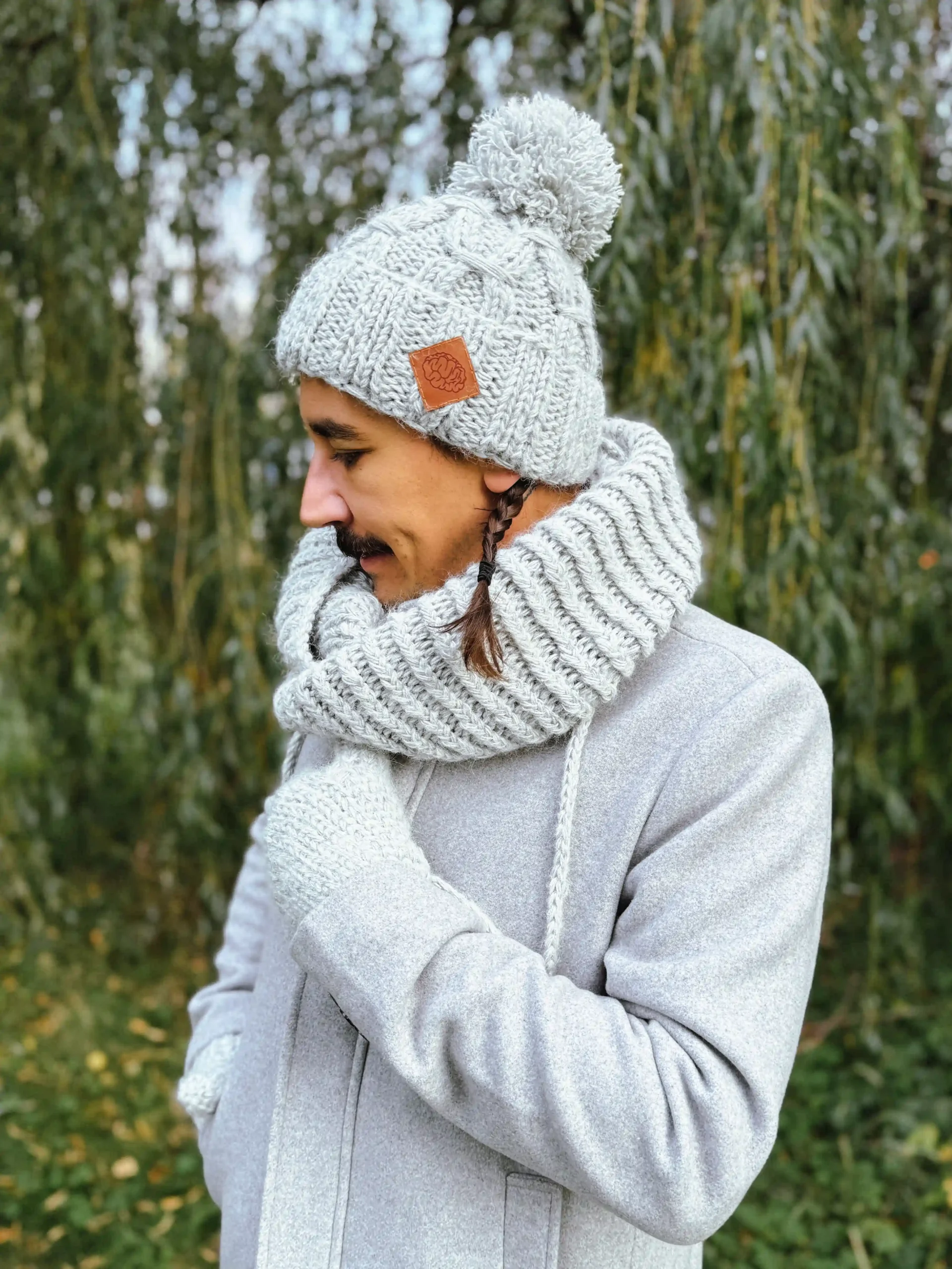 Męska czapka MERINO Euforia "Wybielony szary" 43 szara czapka z pomponem scaled 1
