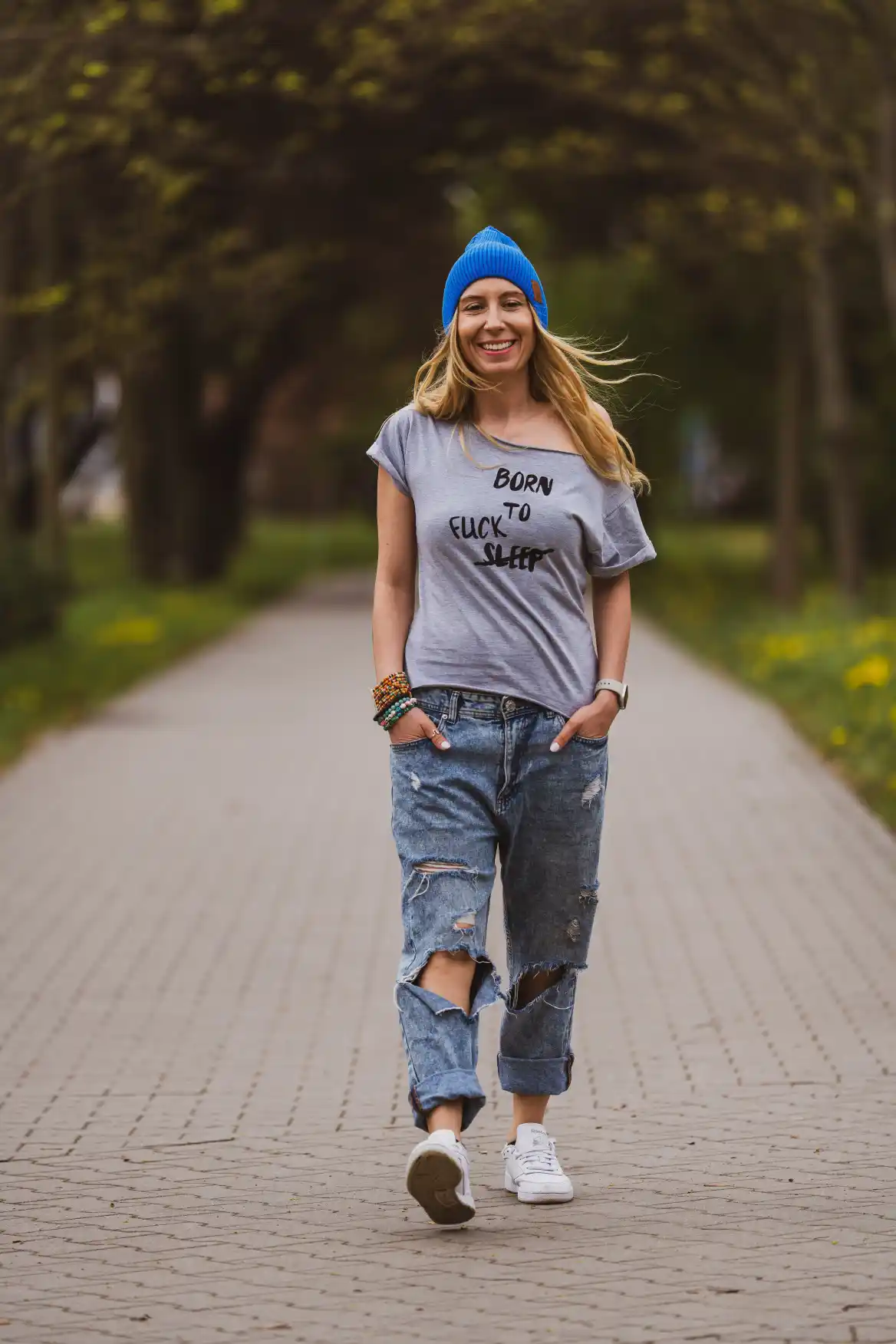 Szary t-shirt z napisem Born to fuck 83 szara koszulka oversize