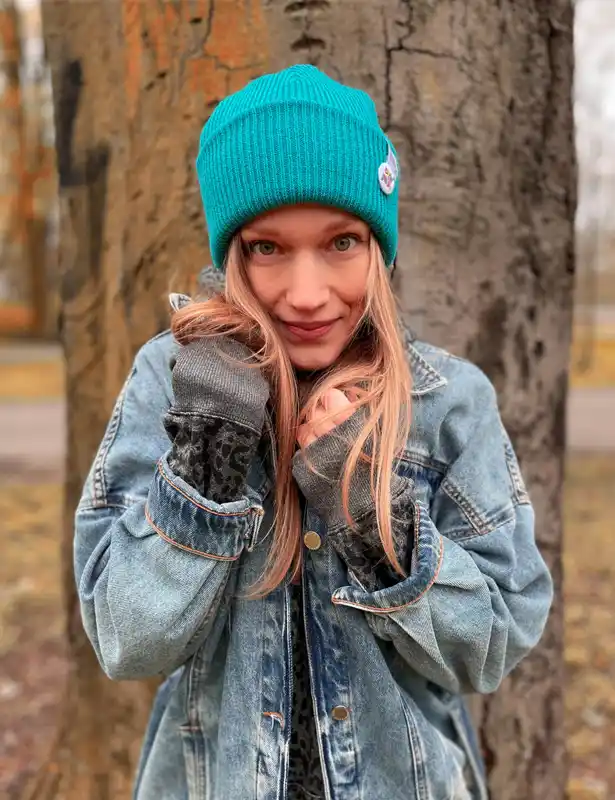 Czapka wywijana logo kolorowe "Turkus" 35 turkusowa beanie na lato Brain Inside