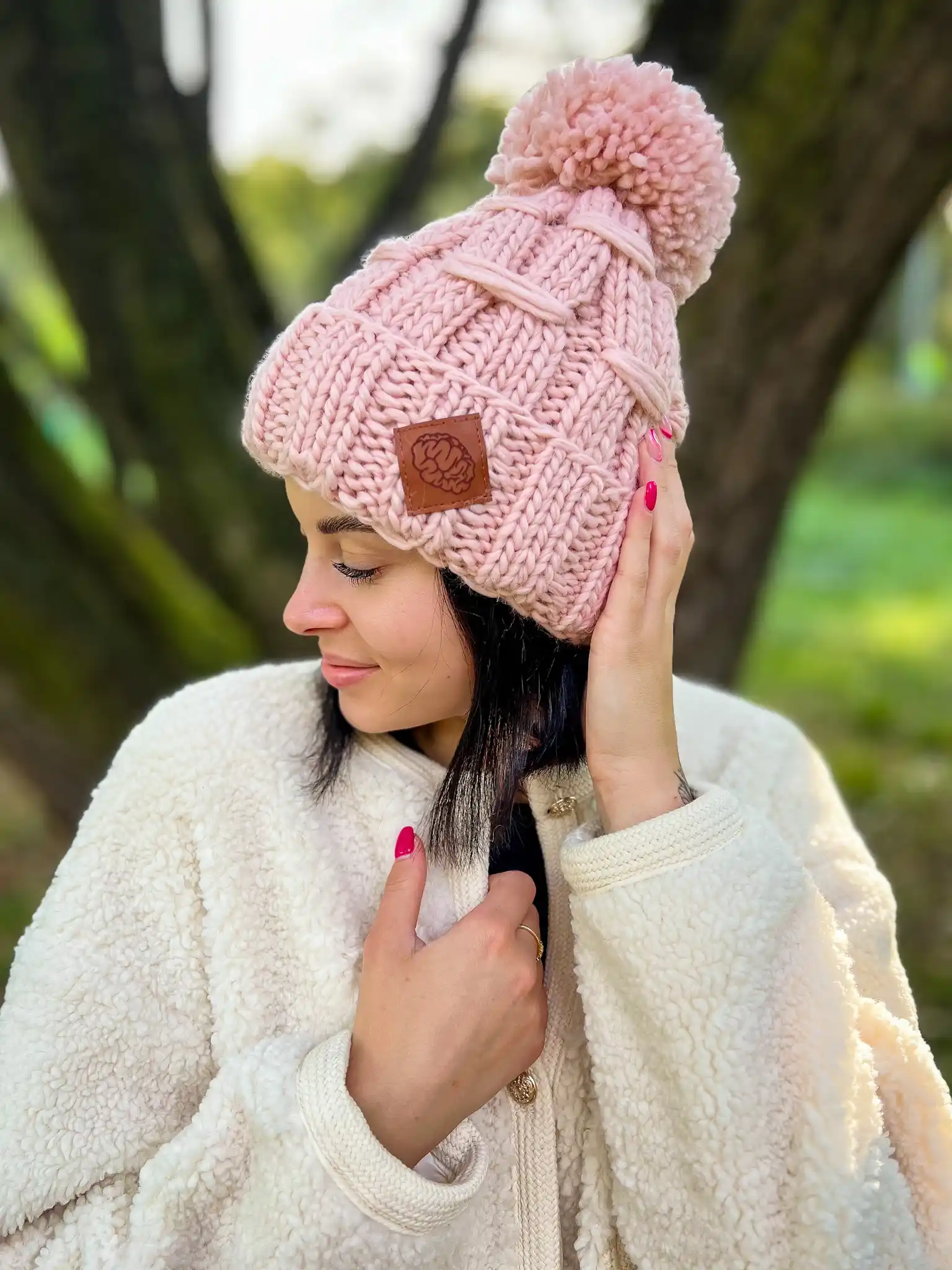 MERINO miękka wełniana czapka EUFORIA "Jasny różowy" 142 welniana czapka handmade z duzym pomponem