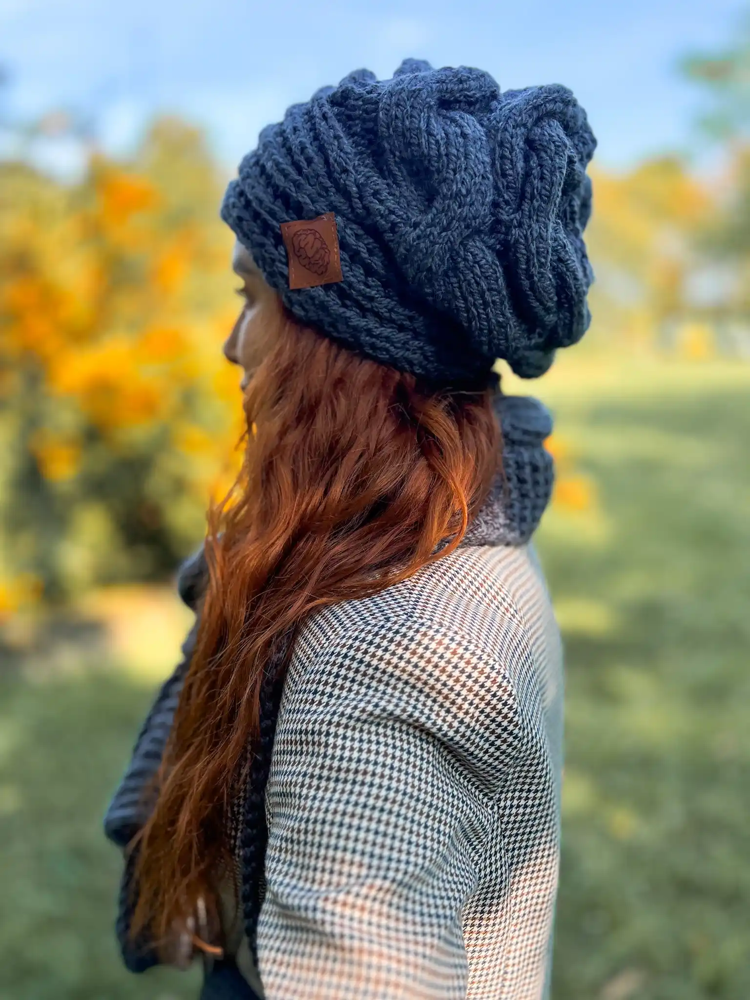 Luźna czapka THIS IS IT "Ciemny szary" 193 welniana czapka na wyprawe w gory