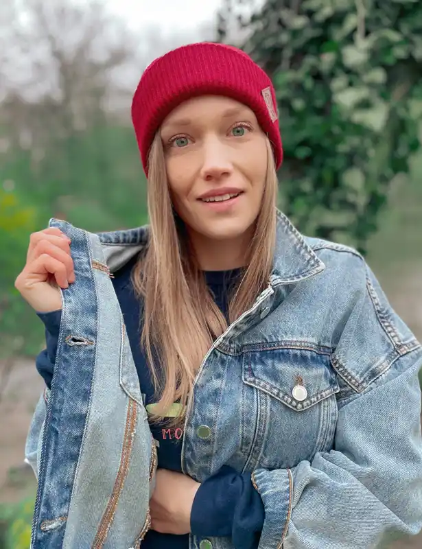 Czapka beanie logo ekoskórka "Czerwony" 34 wiśniowa-czapka-Brain-Inside