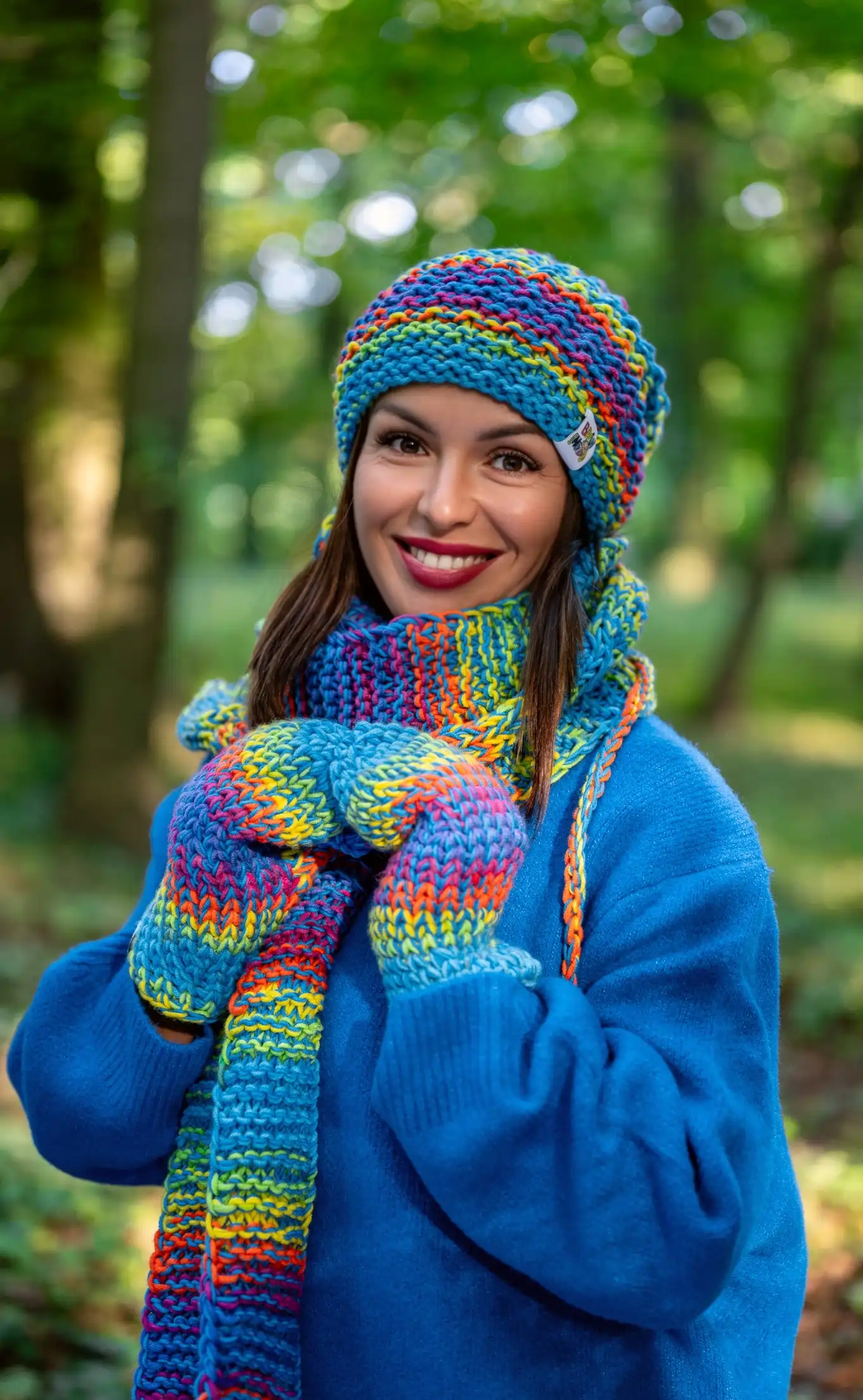Czapka MERINO 50% ,,Tęcza błękit" NEVERLAND 109 zestaw zimowy na prezent szalik i czapka