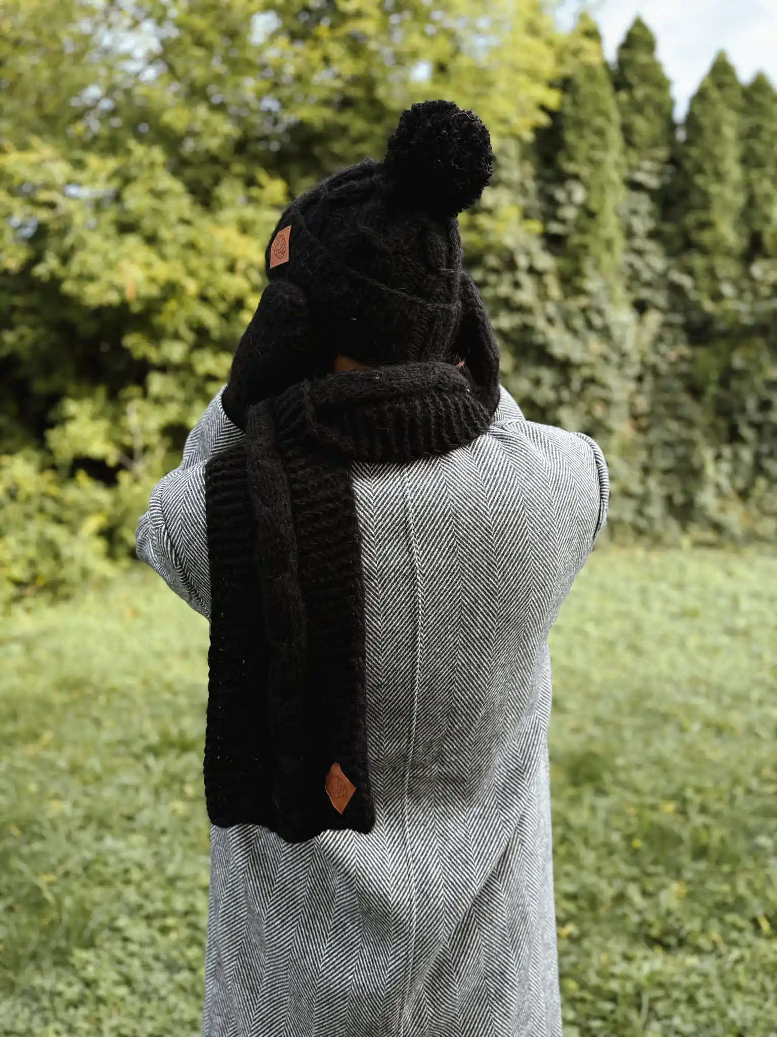 Męska czapka MERINO Euforia "Czarny" 190 zimowa czapka z pomponem merino