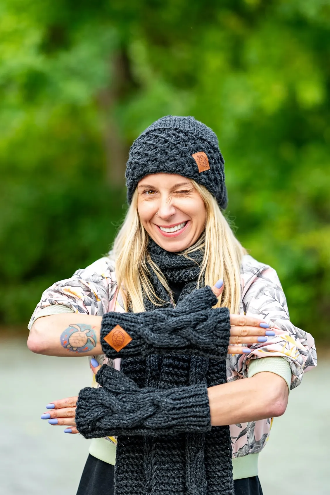 Czapka MERINO 34% Hope "Czarna Perła" + podszewka BAWEŁNA 170 czapka damska merino alpaka