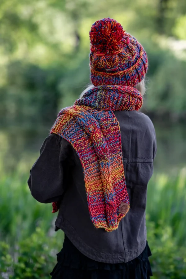 Szal MERINO 100% „Przygaszone Czerwienie Szal” 12 czapka handmade merino damska