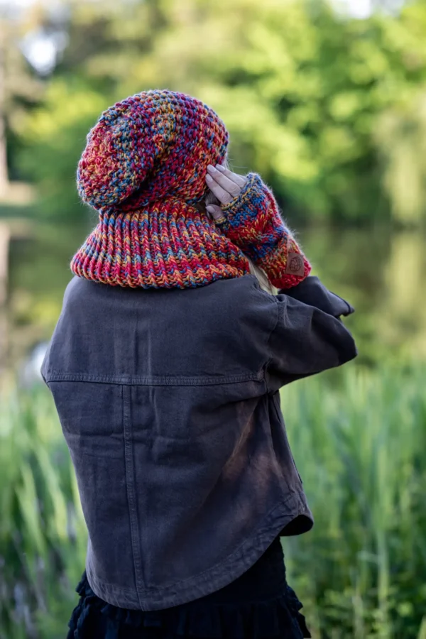 Czapka MERINO Neverland "Przygaszone Czerwienie" + podszewka BAWEŁNA 18 czapka merino bez pompona