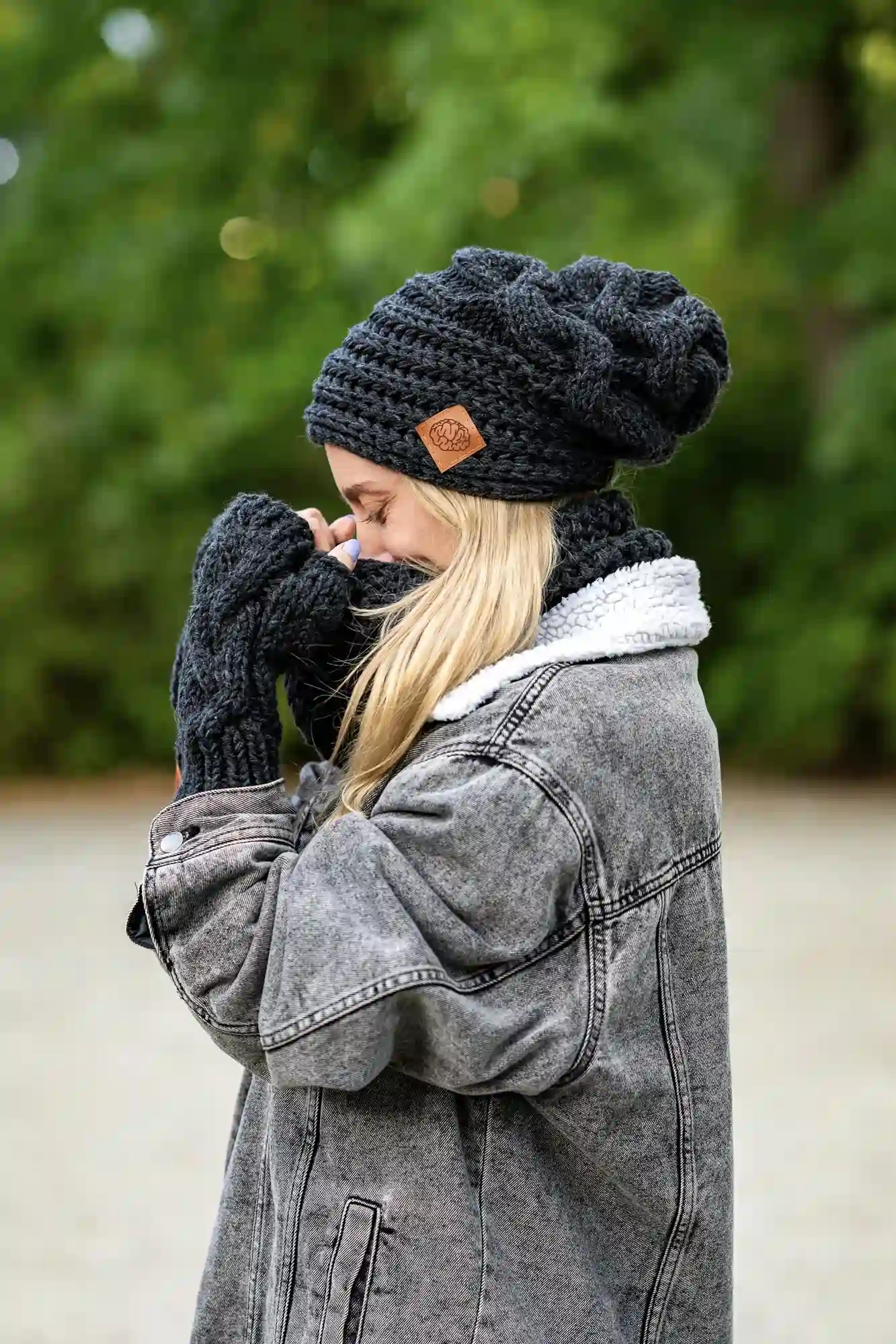 Mały komin MERINO 34% "Czarna Perła" 38 czapka na dużą głowę