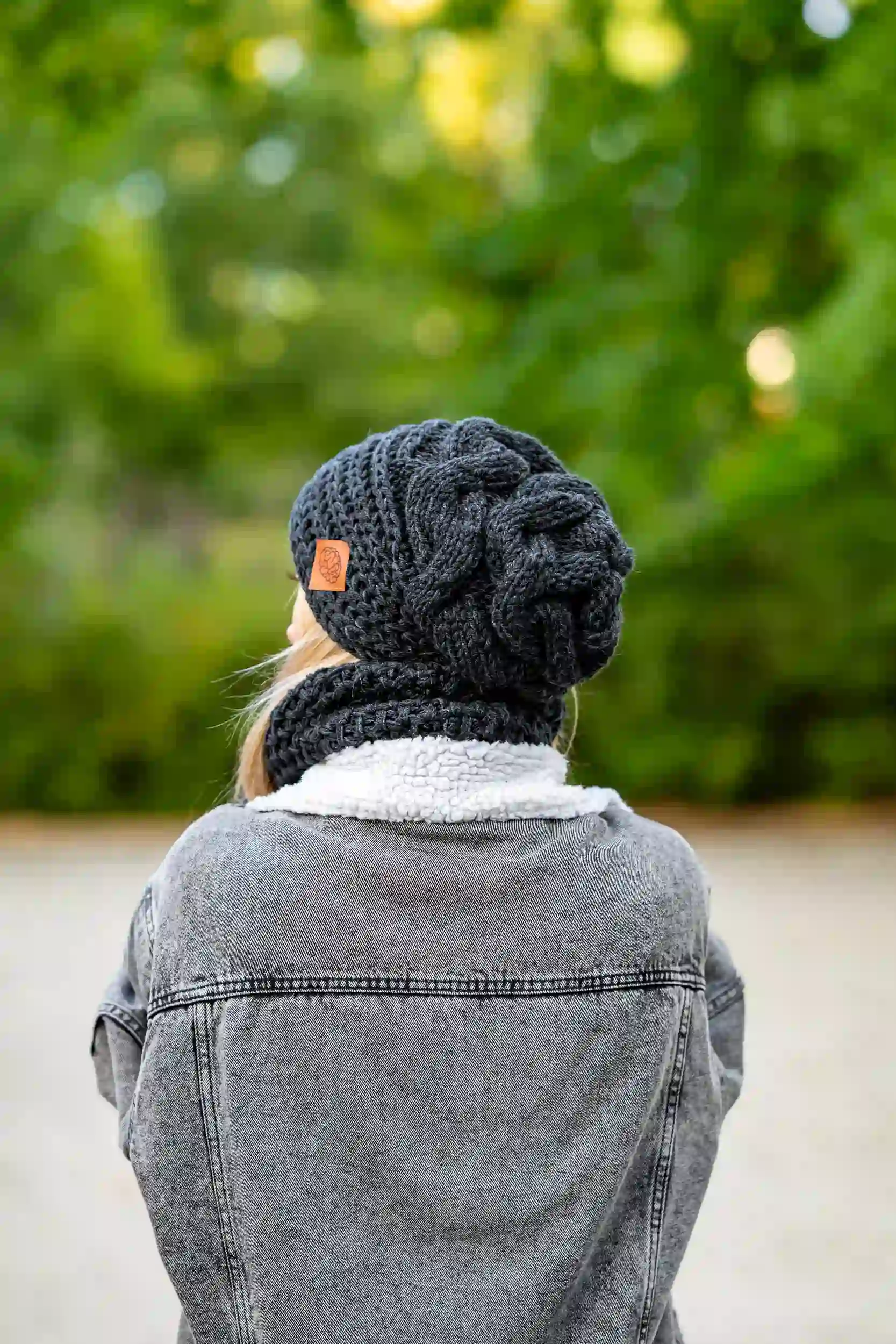 Czapka MERINO 34% This is it "Czarna Perła" 152 czapka niepsująca fryzurę