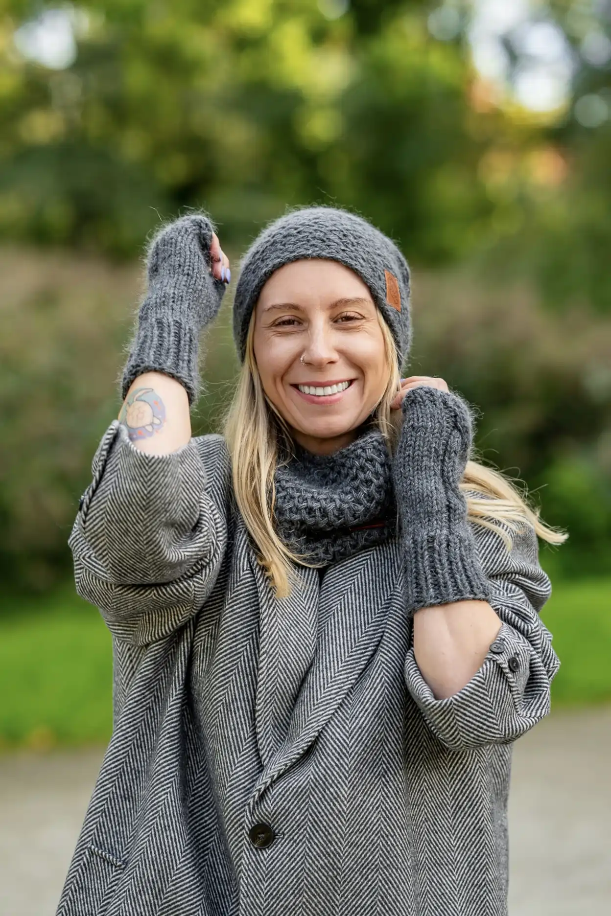 Czapka MERINO 67% "Ciemny Szary" EXPLORER 52 czapka z alpaki i merino zima