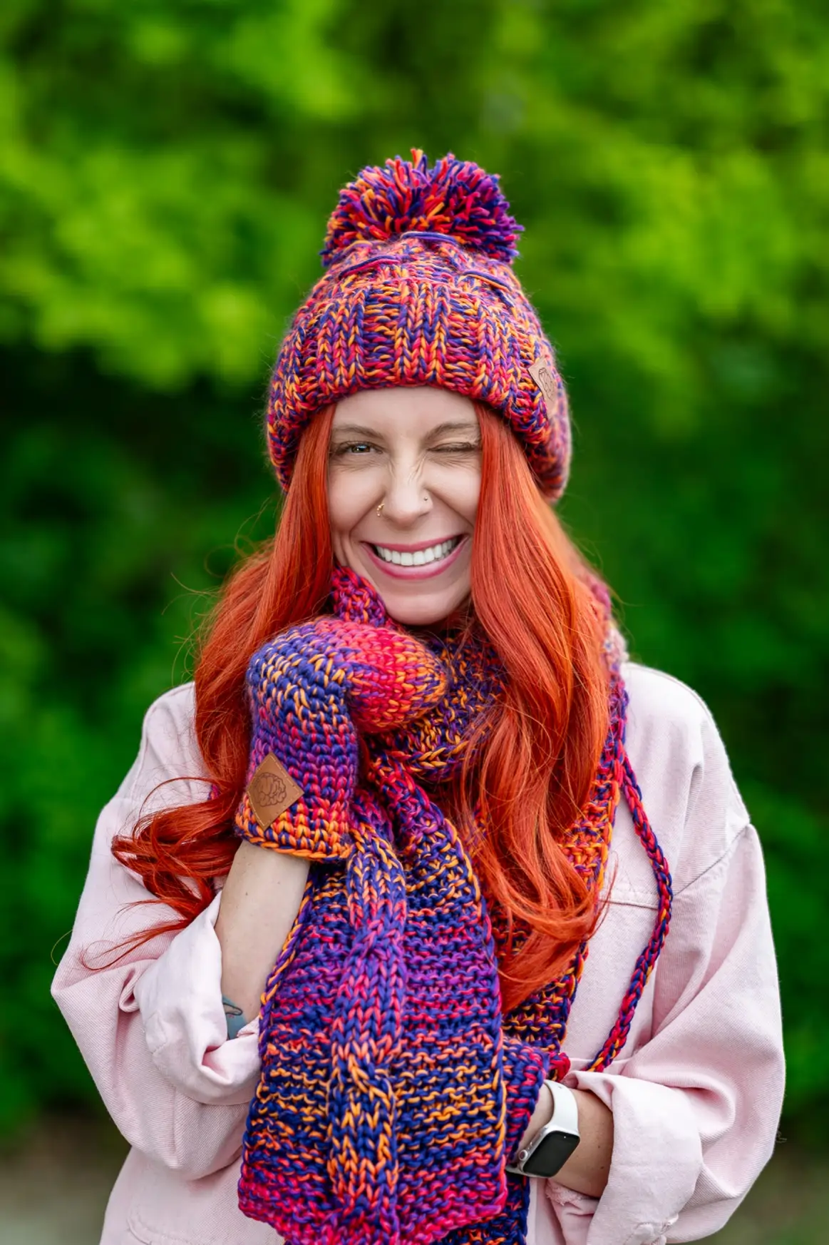 Czapka MERINO 100% Euforia "Fiolety" 51 czapka z wielkim pomponem merino