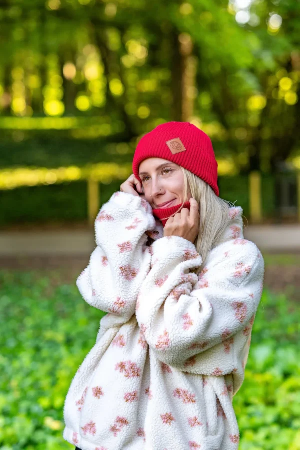 Bawełniana czapka beanie logo ekoskórka "Czerwony" 10 czerwona czapka z bawełny